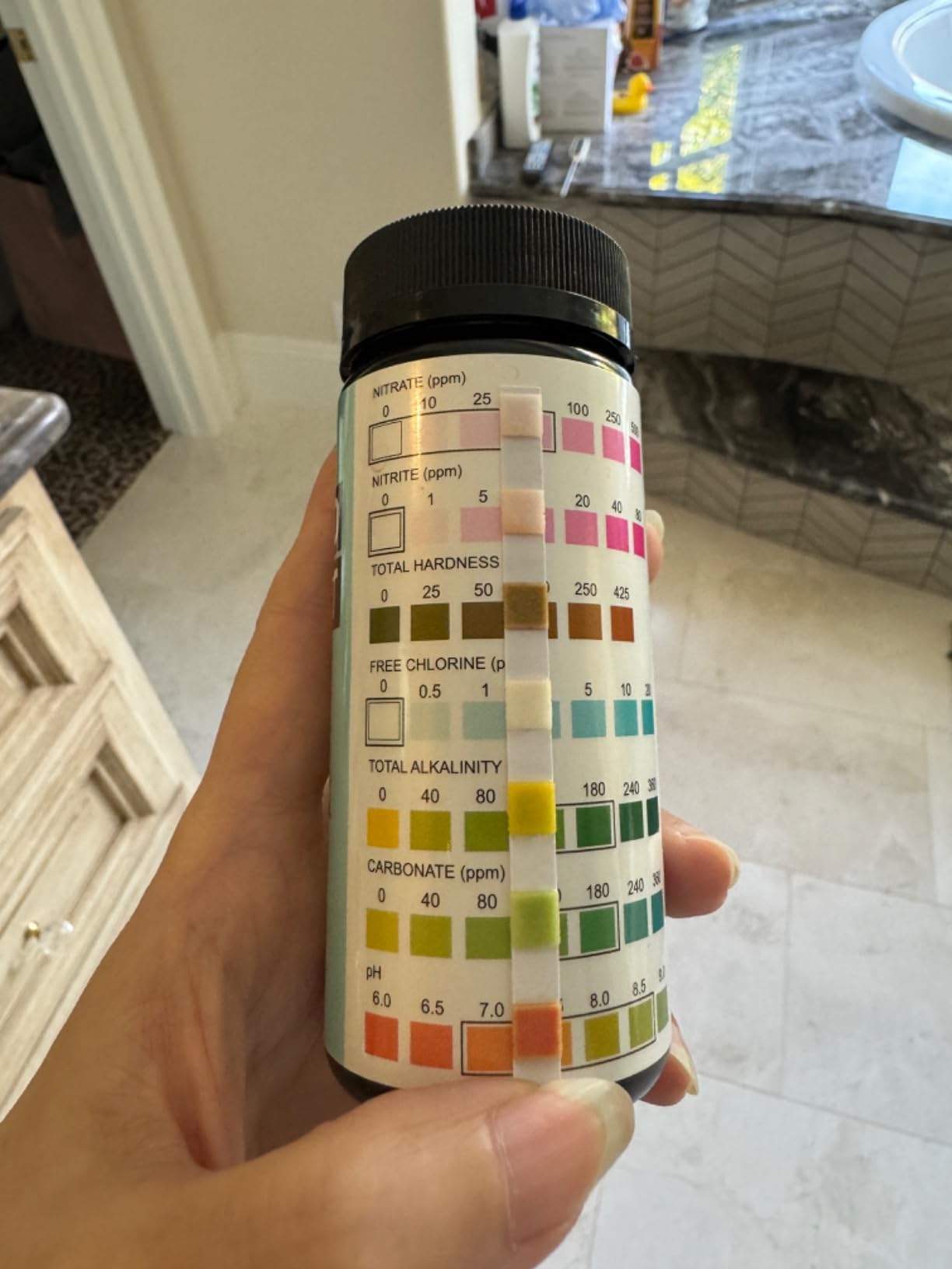 Pond Water Test Kit for Ponds - 7 in 1 Test Strips [50 Pack] | Includes 50 pond test strips for pH, chlorine, nitrite, nitrate, hardness and alkalinity with fast accurate results. customer photo 1