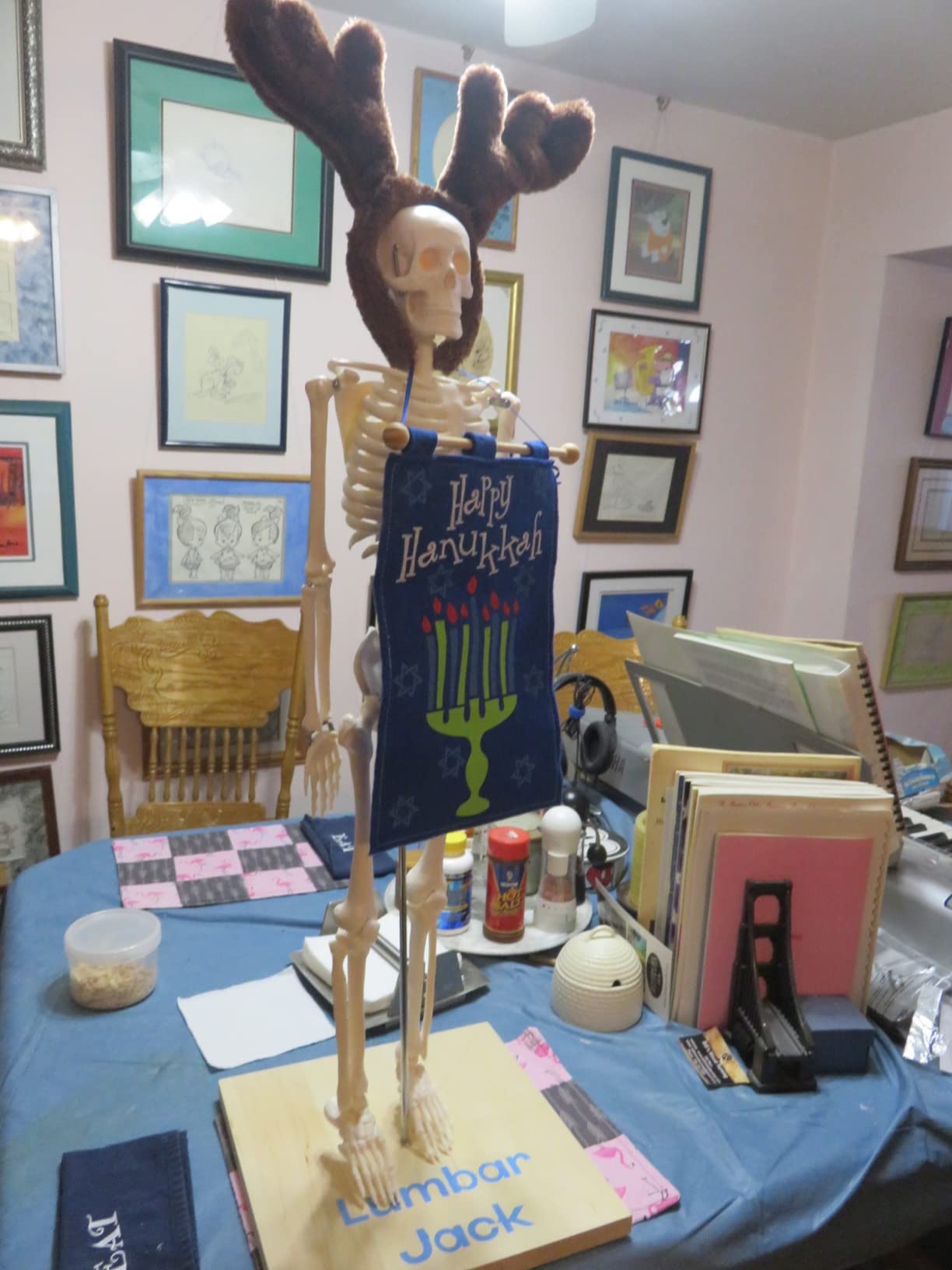 breesky Scientific Human Skeleton Model for Anatomy, 33.4'' Skeleton Model with Metal Stand, Removable Arms & Legs for Student to Study Human Skeleton Anatomy System, Manual Included customer photo 2