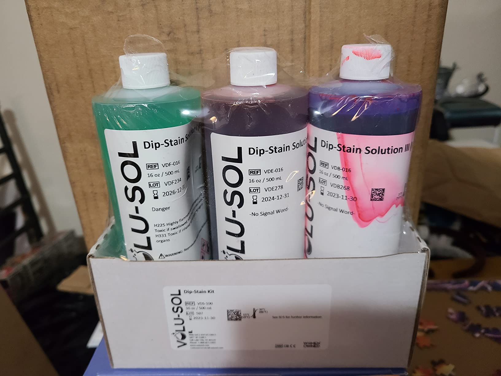 Volu-Sol Dip-Stain Microscope Stain Kit for Blood Smears & Cytology | 3-Step Quick Dip Staining Kit With Fixative, Eosin & Methylene Blue Stains - 125 mL / 4 oz Each customer photo 1