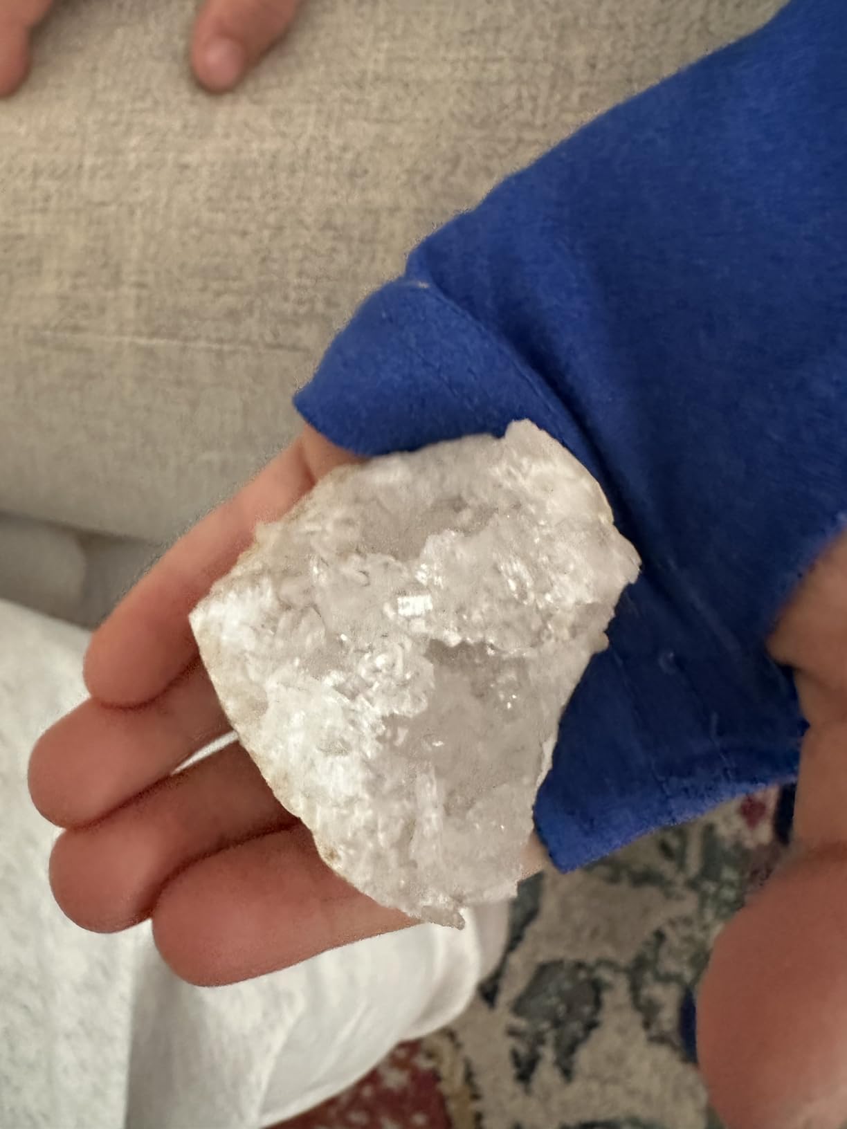 Discovery Mystery Crystal Geode Kit - Crack Open 10 Real Quartz Geodes | Includes Goggles, Magnifying Glass & Display Stands | Educational STEM Geology Toy for Kids | Science Activity Set Gift | Ages 6+ customer photo 2
