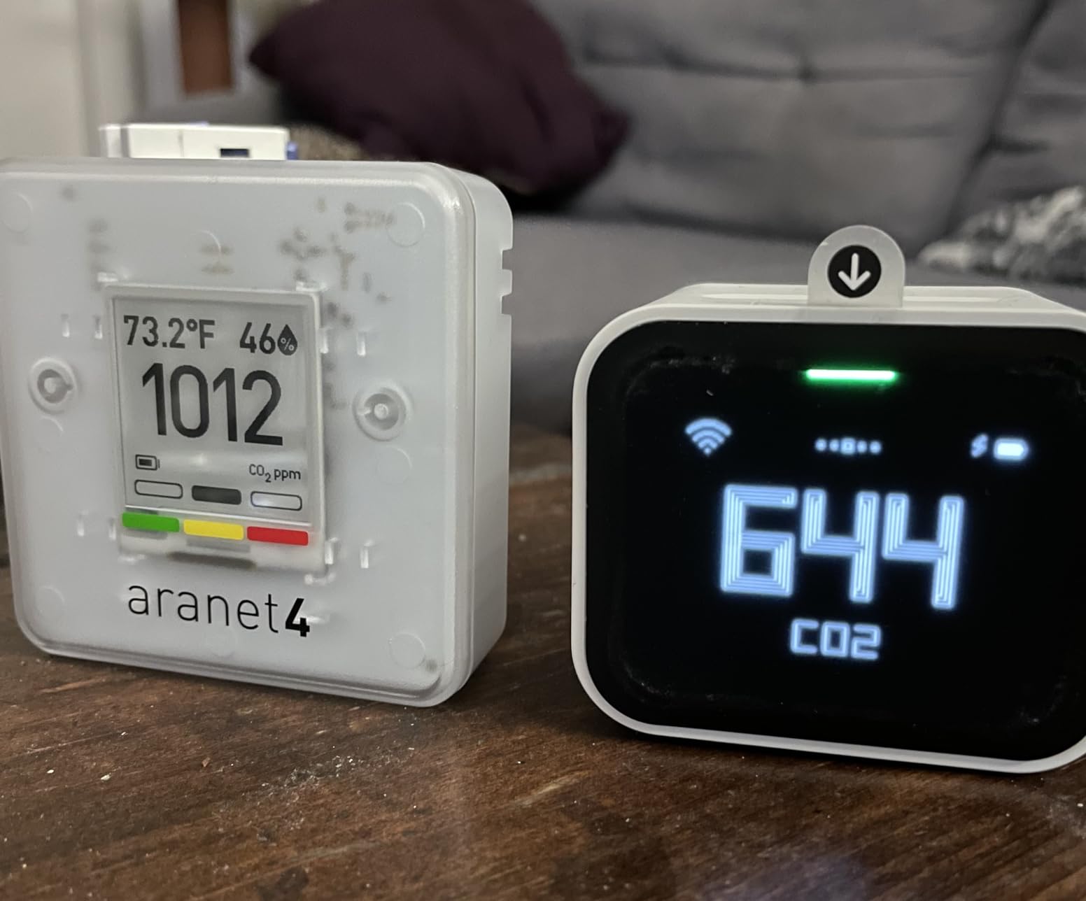 Qingping Air Monitor Lite, Apple HomeKit Compatible Wi-Fi Indoor Air Quality Meter Detects CO2, PM2.5, PM10, Temperature, and Humidity customer photo 1