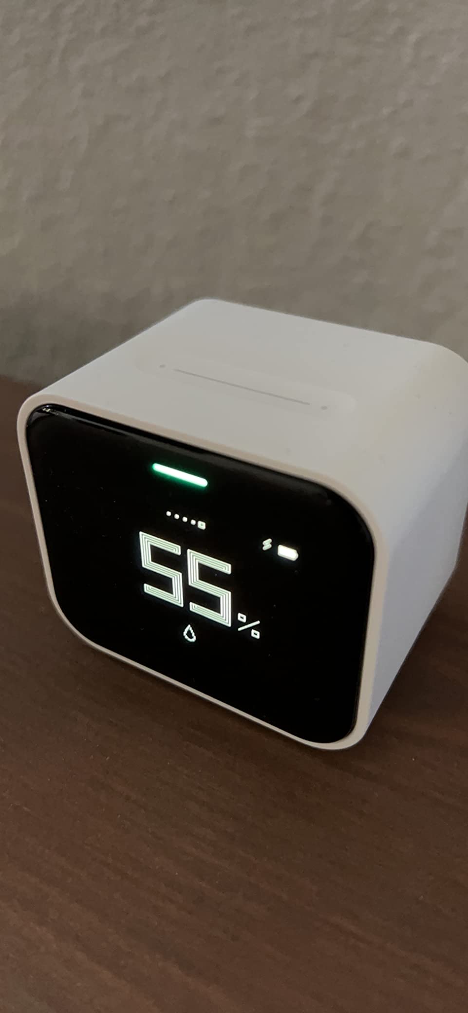 Qingping Air Monitor Lite, Apple HomeKit Compatible Wi-Fi Indoor Air Quality Meter Detects CO2, PM2.5, PM10, Temperature, and Humidity customer photo 2