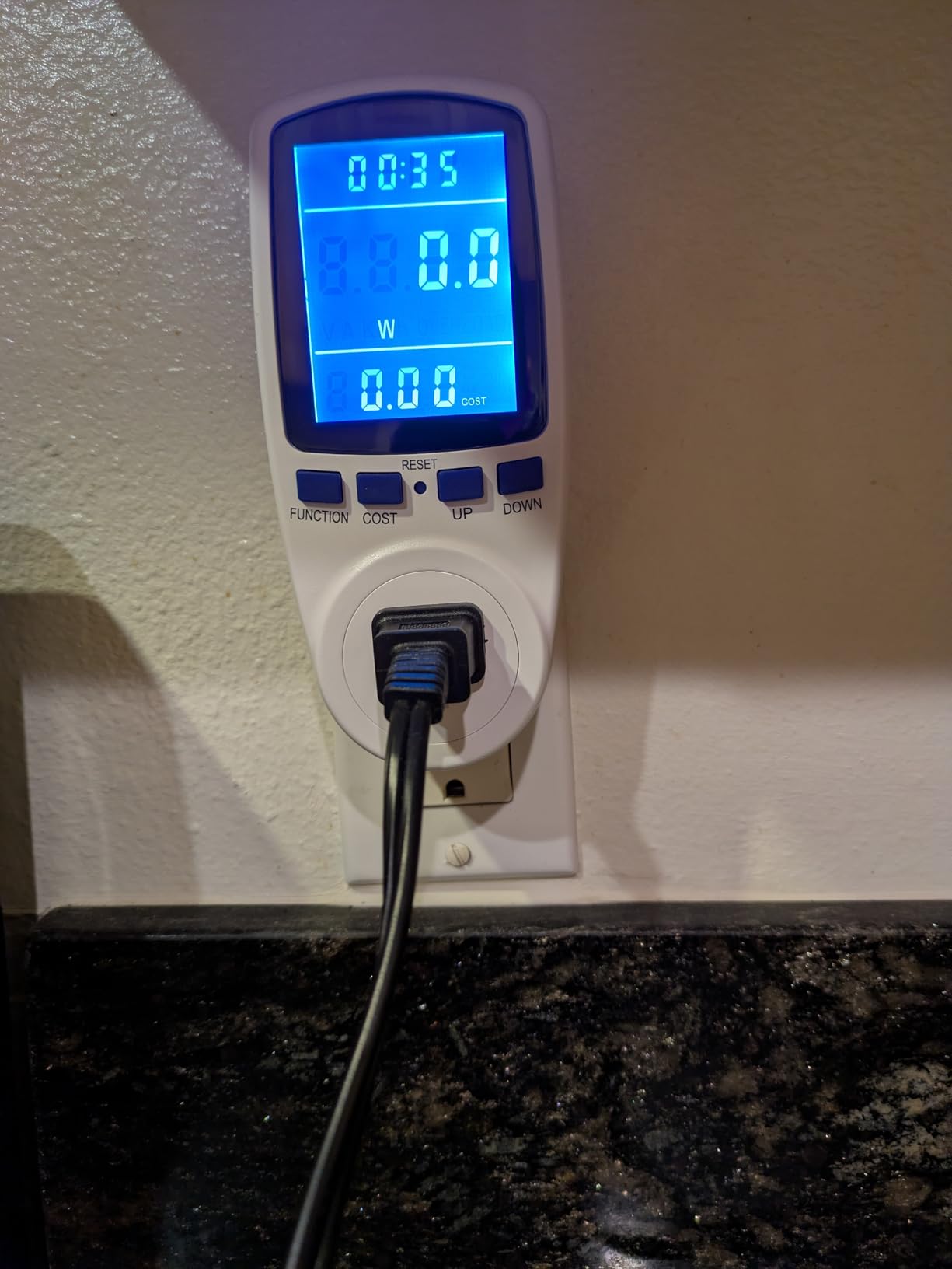 Upgraded Watt Power Meter Plug Home Electrical Usage Monitor Consumption, Energy Voltage Amps Kill Tester with Backlight, Overload Protection, 7 Modes Display customer photo 1