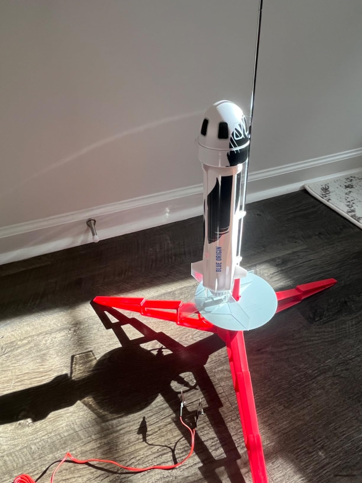 Estes 2198 Blue Origin New Shepard Rocket-Building Kit, Beginner Flying-Rocket-Model Kit for Ages 10+ customer photo 1