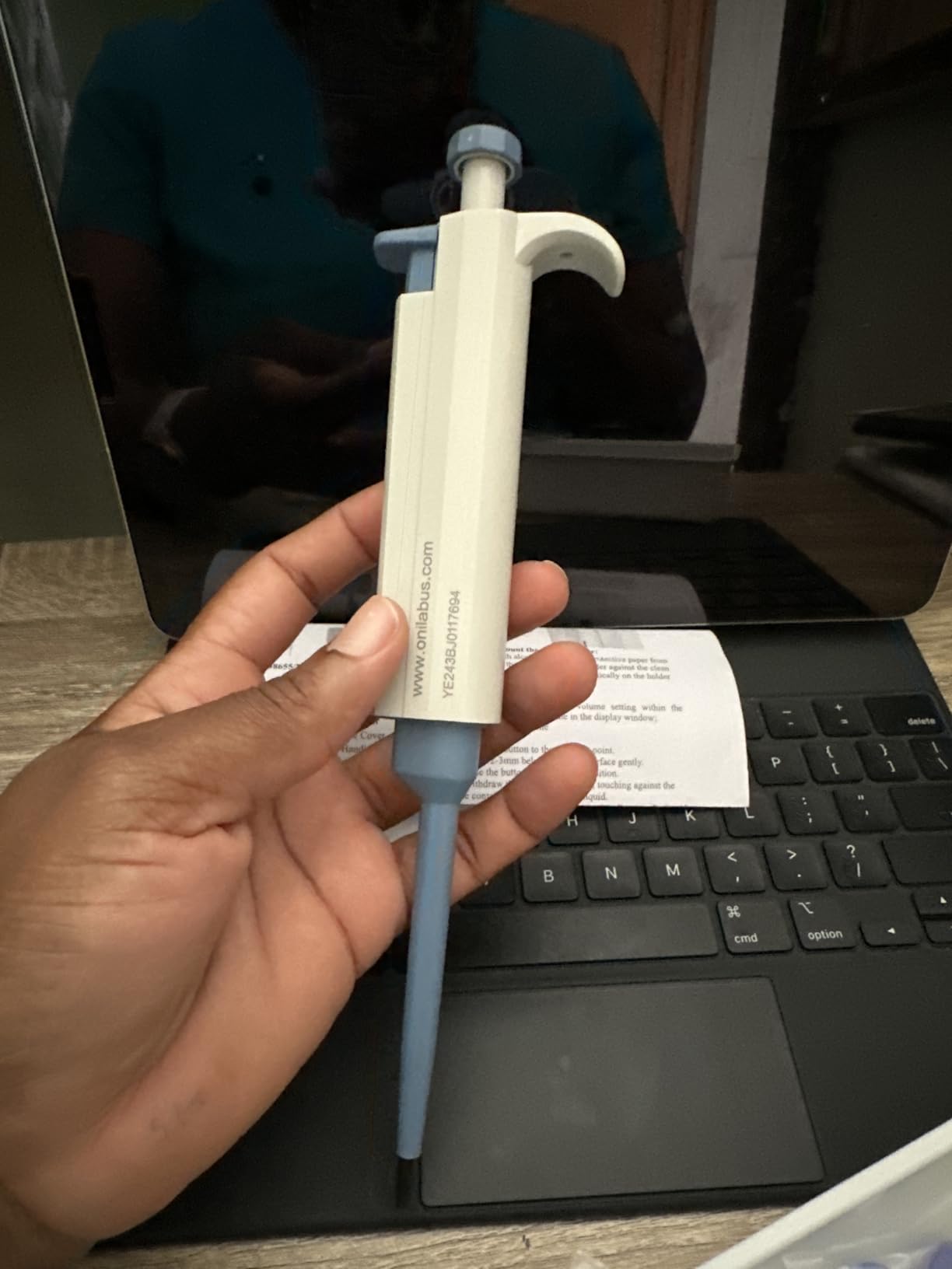 ONiLAB Lab Micropipette, Single Channel Adjustable Pipettor, 2-20ul | Manual Micropipette, High Precision Design, Accurate Liquid Transfer, Ergonomic Design customer photo 1