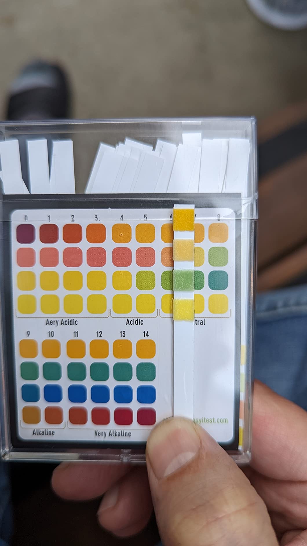 EASYTEST 7-Way Pool Test Strips, 150 Strips Water Test for Hot tub and Spa | Water Chemical Testing kit for Bromine, Total Alkalinity, pH, Free Chlorine, Total Hardness, Cyanuric Acid, Total Chlorine customer photo 2