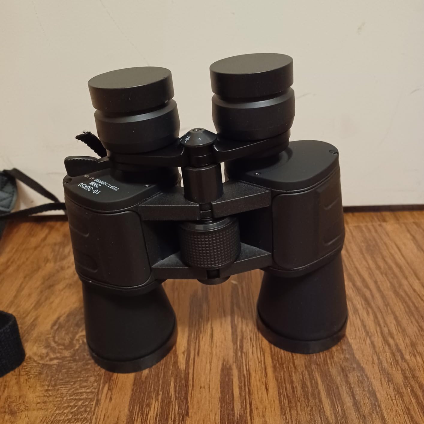 10-30x50 High Power Zoom Binoculars for Adults, Low Light Night Vision/Daily Waterproof / BAK7 Prism/FMC Lens, HD Professional Binoculars for Bird Watching, Hunting, Outdoor, Hiking. customer photo 2