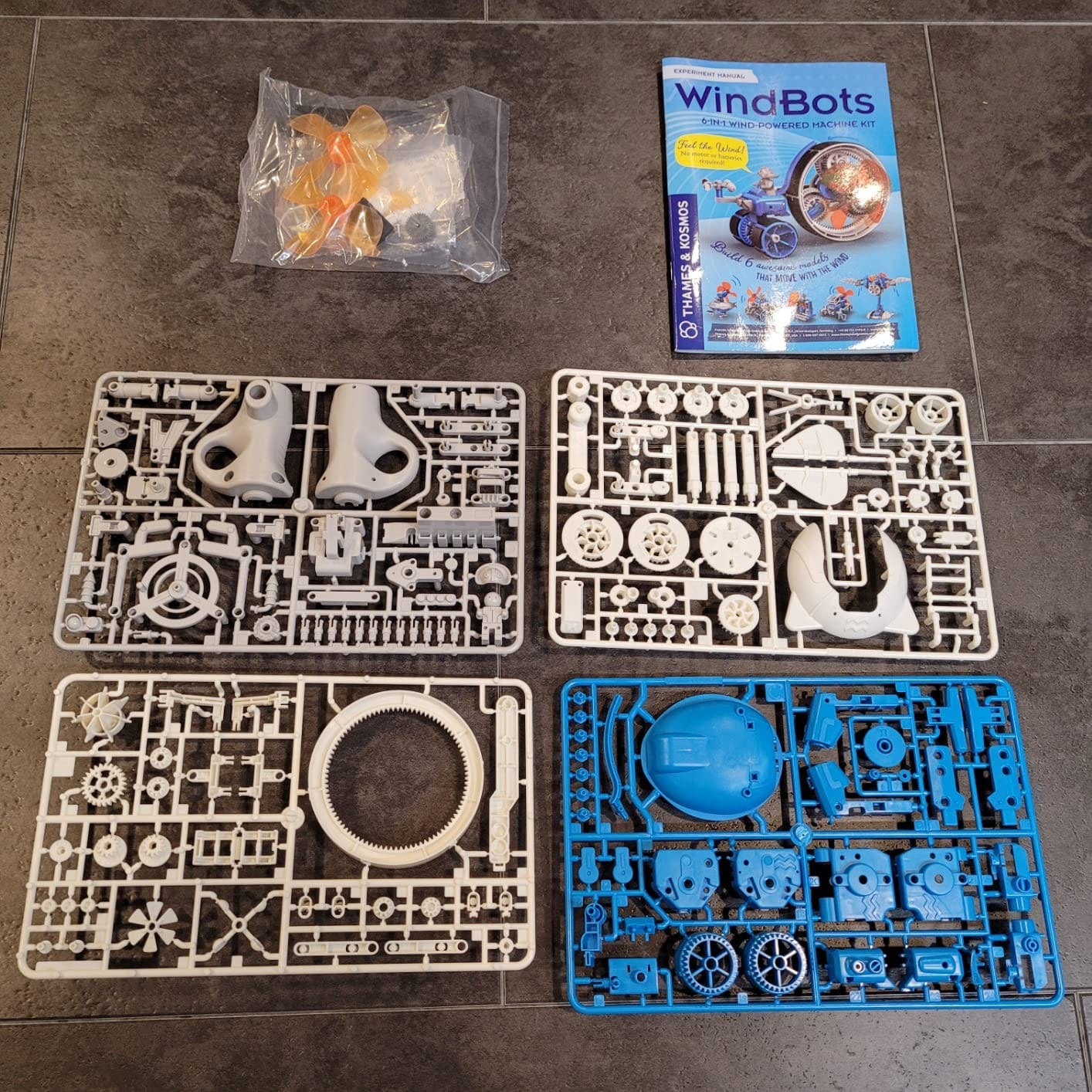 Thames & Kosmos WindBots 6-in-1 Engineering STEM Kit | Build 6 Wind-Powered Bots, No Batteries/Electricity Required | Explore Wind Technology, Gear Ratios & More | Full-Color Manual & Experiment Guide customer photo 1