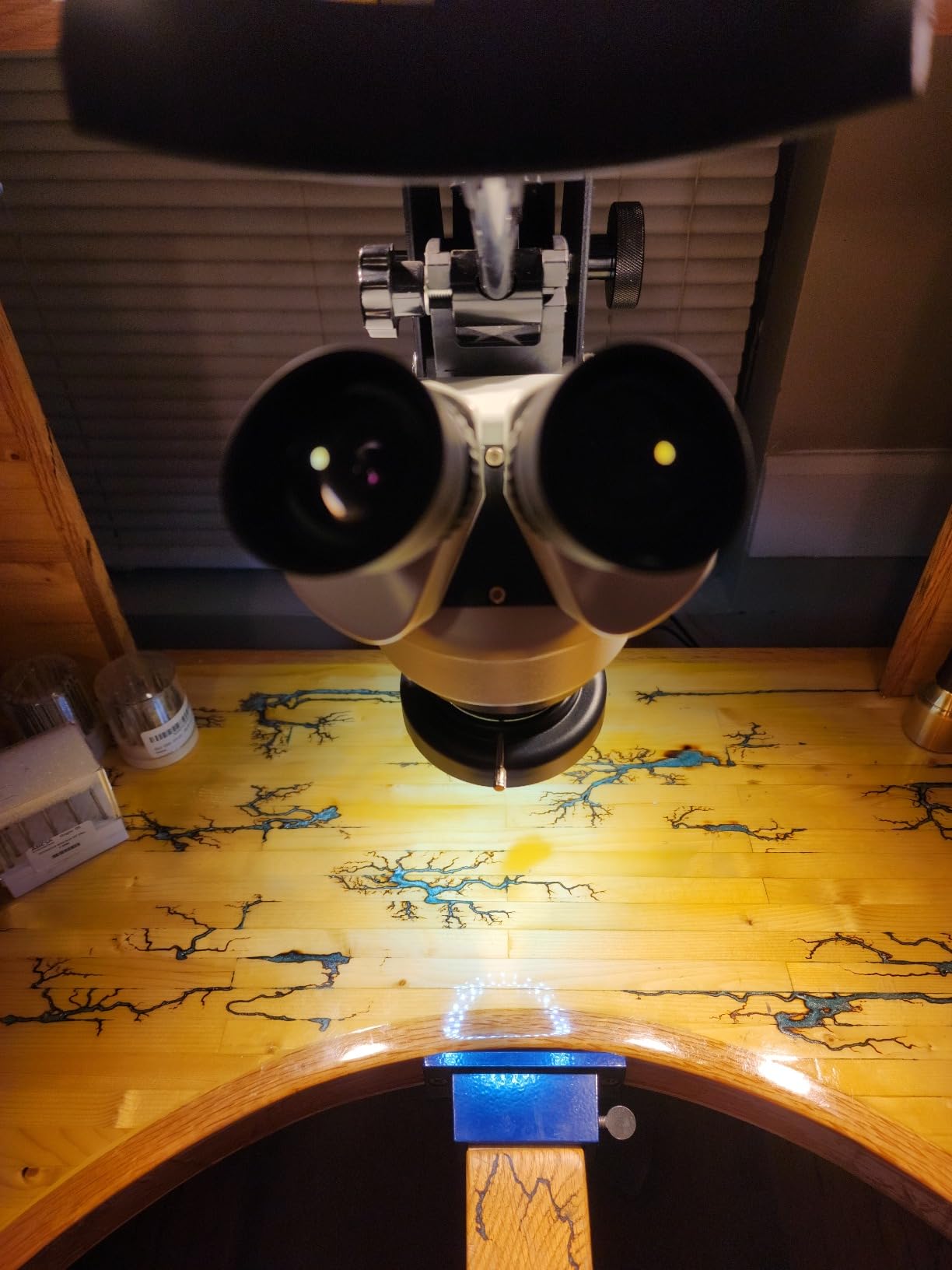 DZQ ZQ-1 Multi-Directional Microscope 7X-45X Magnification 0.5X Barlow Lens with Multi-Directional Spring Bracket and 60-LED Ring Light customer photo 1