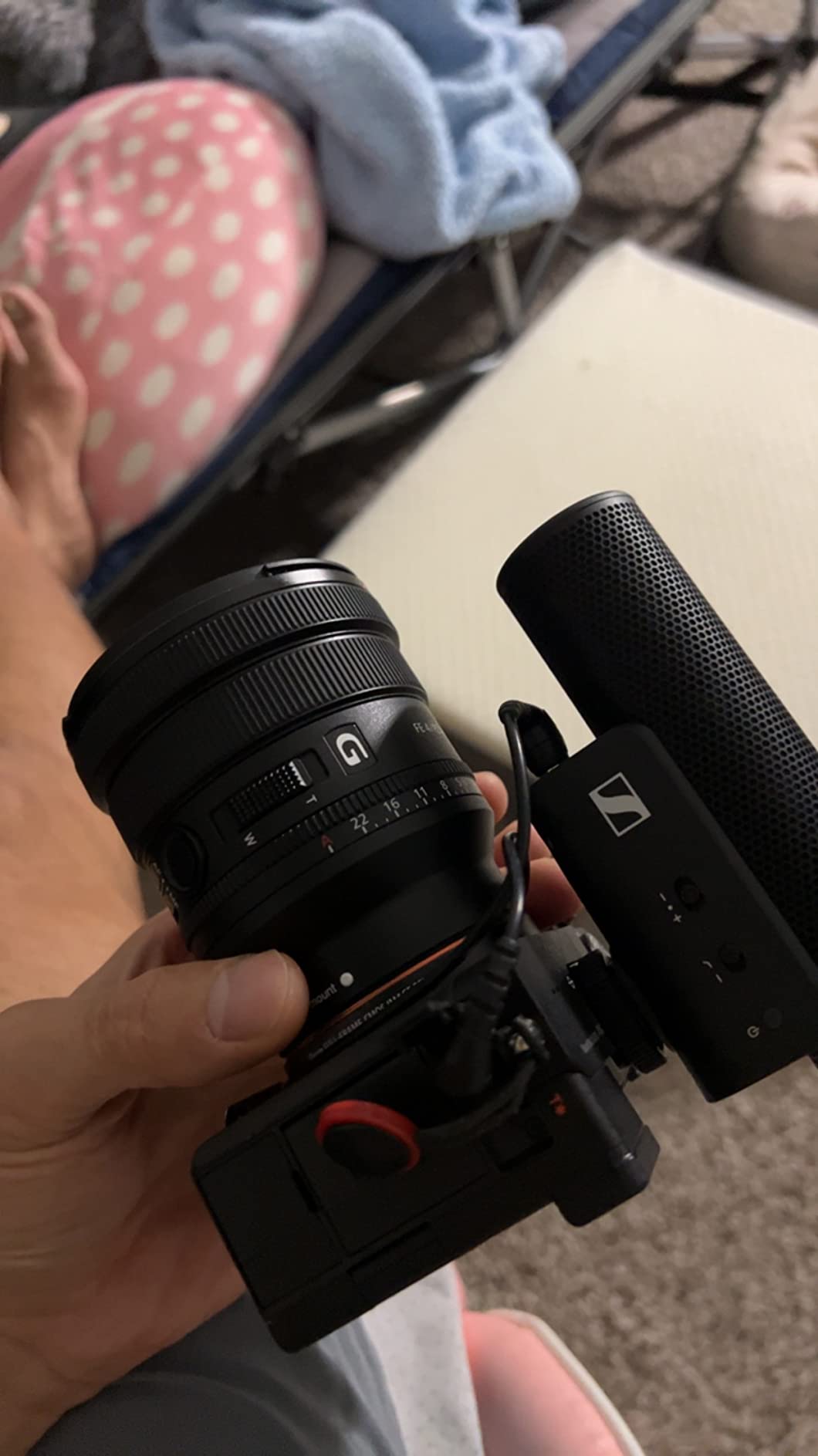 Sony FE PZ 16-35mm f/4 G Lens for E | Wide angle zoom with image stabilization and weather resistance for travel, vlogging and landscape customer photo 2