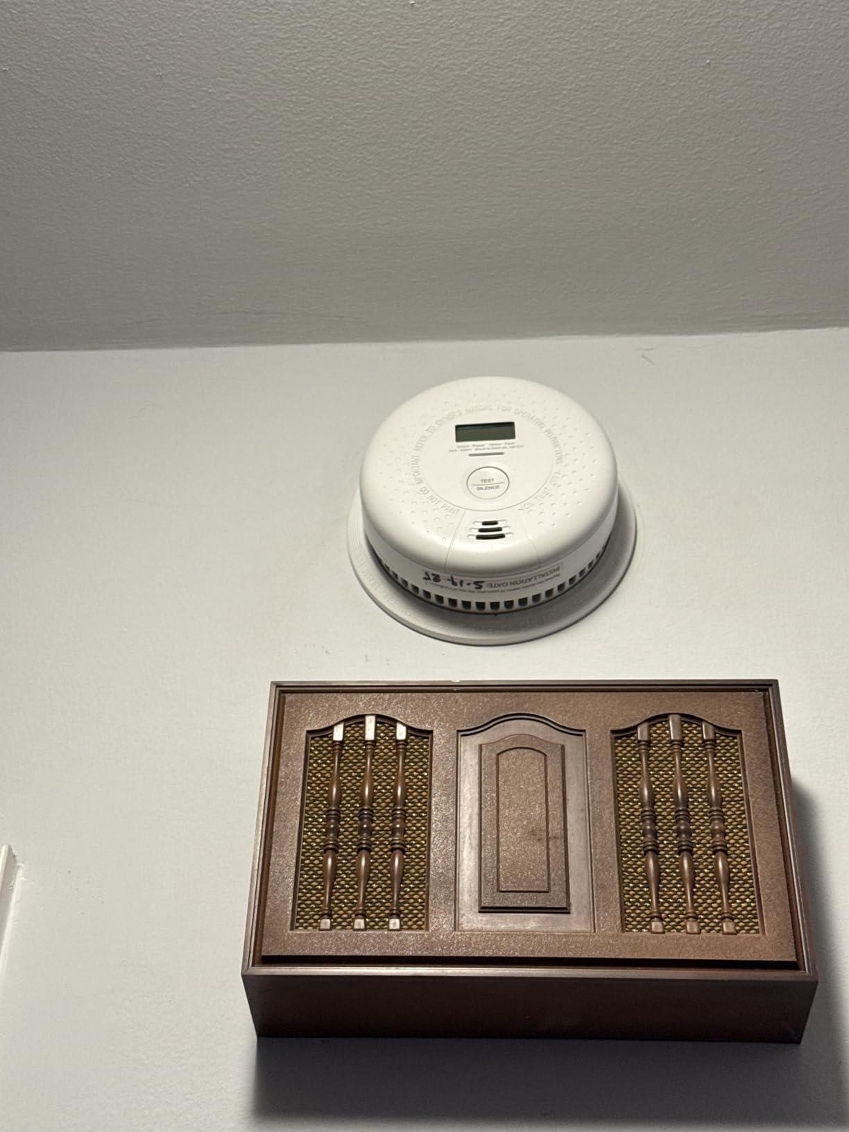 X-Sense Smoke Detector and Carbon Monoxide Detector, SC01, 1-Pack | 10-Year Sealed Battery, Real-Time CO and Battery LCD Display, UL 217 & UL 2034 Certified customer photo 2