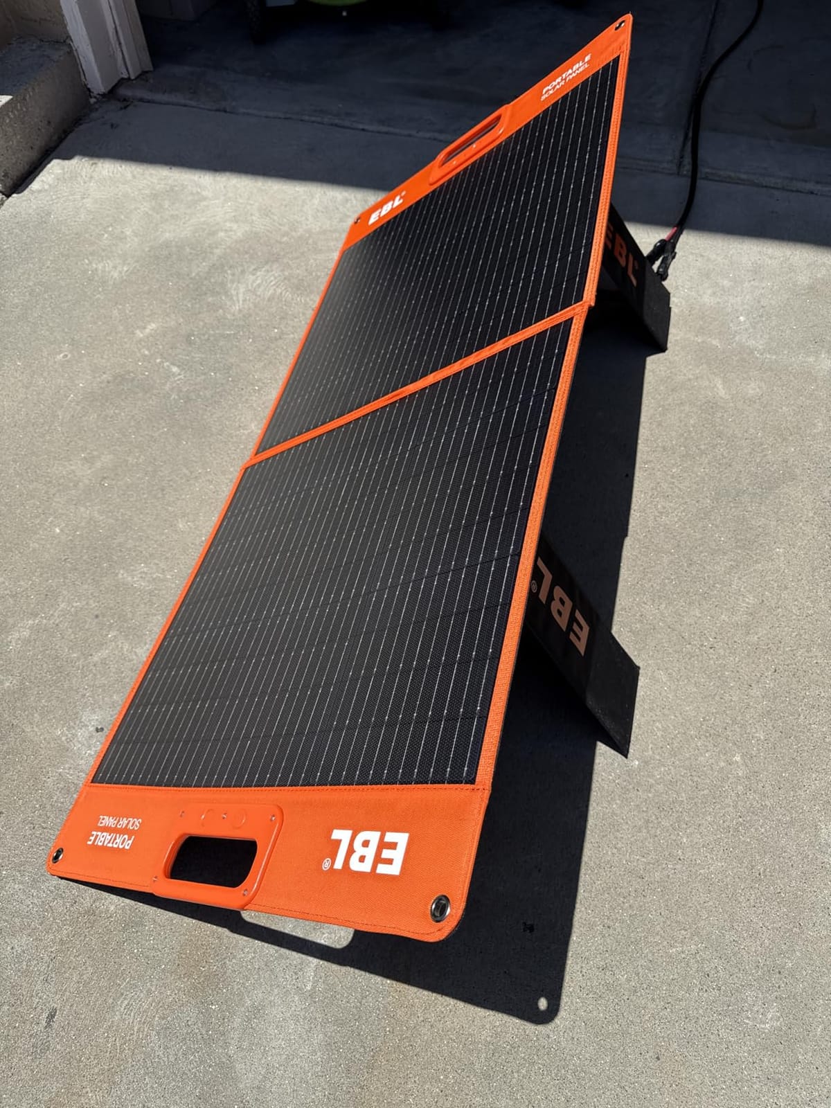 Solar Panel 100W Portable Solar Panel for 300/500/1000 Power Station | With Adjustable Kickstand and Parallel Cable, Waterproof IP65 for Outdoor Camping, Hiking, RV Trip customer photo 1