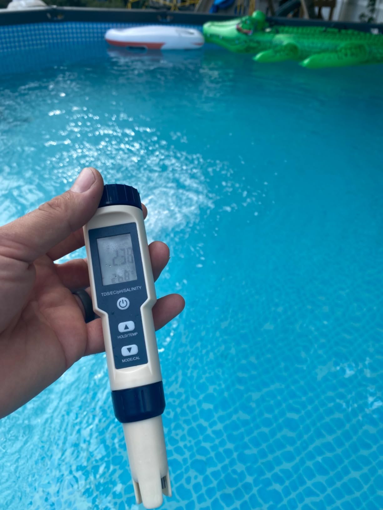 Pool Salt Tester & PH Meter, Hofun Digital Salinity Meter and PH Tester for Aquarium and Pool Saltwater Water, 5 in 1 Salinity PH Temp EC and TDS Meter, Aquarium Swimming Pool Hot Tub, High Accuracy customer photo 2