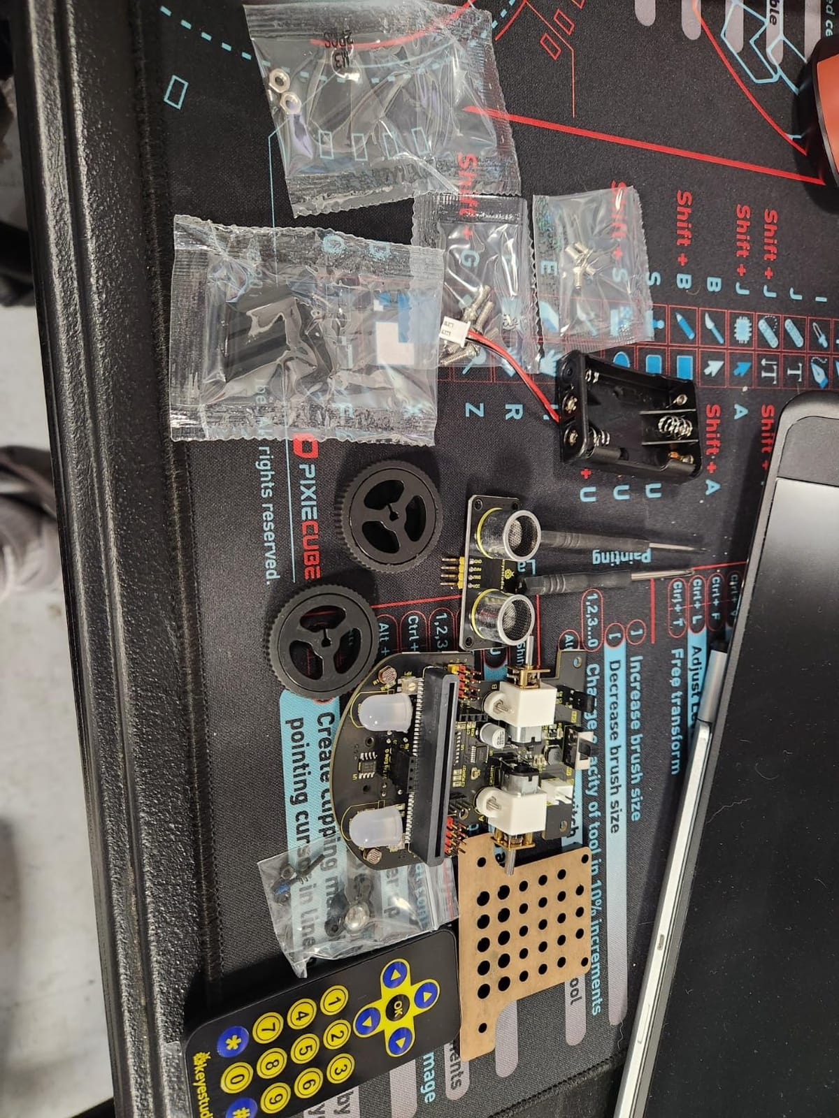 KEYESTUDIO Microbit Robot Car Starter Kit Compatible with BBC Micro:bit V2 | DIY Programmable Robots Car Kit, STEM Educational Project, for Graphical Makecode and Python Coding Car(without Micro bit) customer photo 1