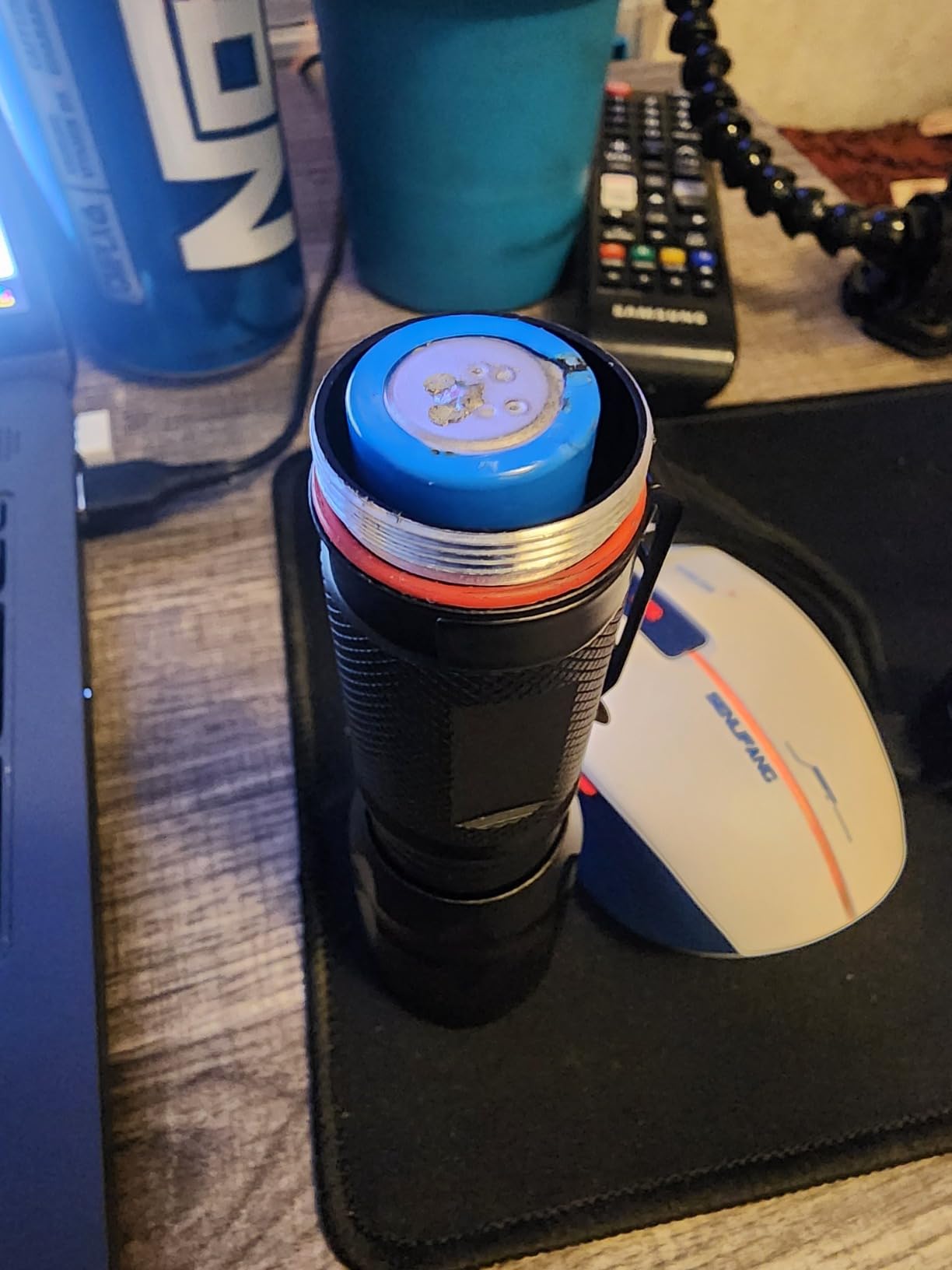 UV 365nm 395nm Blacklight Flashlight for UV Glue Curing, Rocks & Minerals, Pet Stain Detector, Scorpion Finder, Dry Stain, Portable, Zoomable Handheld Ultraviolet Flashlight Black Light customer photo 2