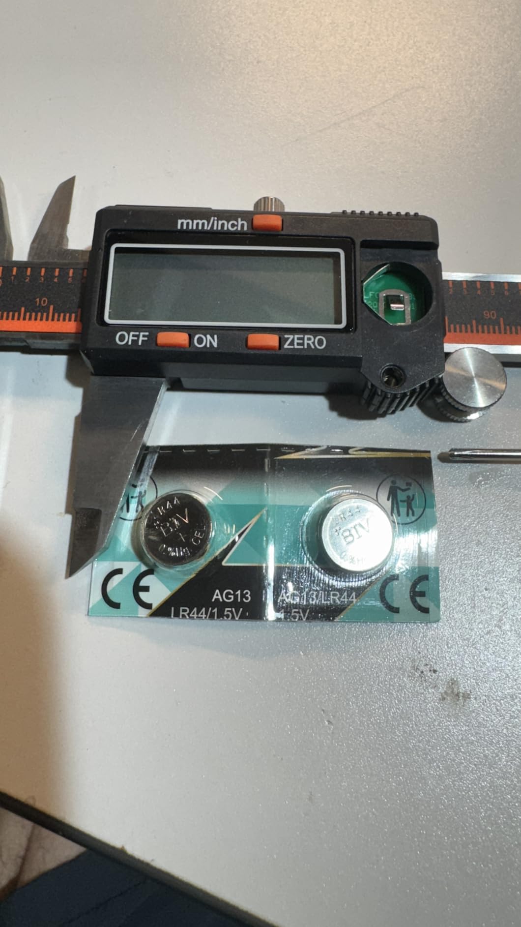 HARDELL Digital Caliper 12 Inch, Micrometer Calipers with Large LCD Screen | Stainless Caliper Measuring Tool, Inch/mm/Fraction, Auto-Off and Sturdy Case. For Automotive, Woodwork, Large Projects customer photo 2