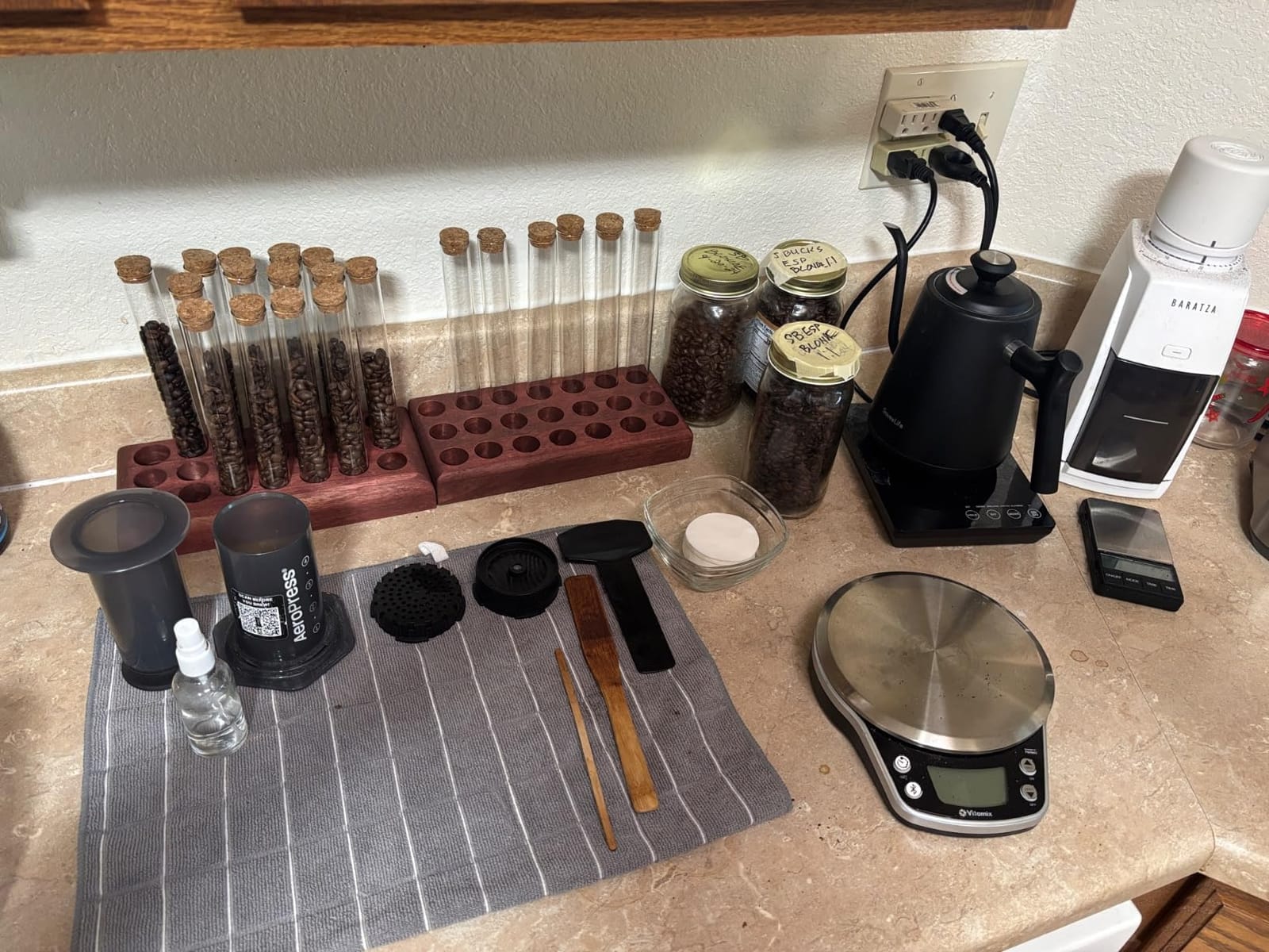 Glass Test Tube Set 24pcs 80ml Glass Test Tubes 25 x 200mm with Cork Stoppers and 1pcs 24 Holes Plastic Tubes Rack for Test Lab Tubes customer photo 1