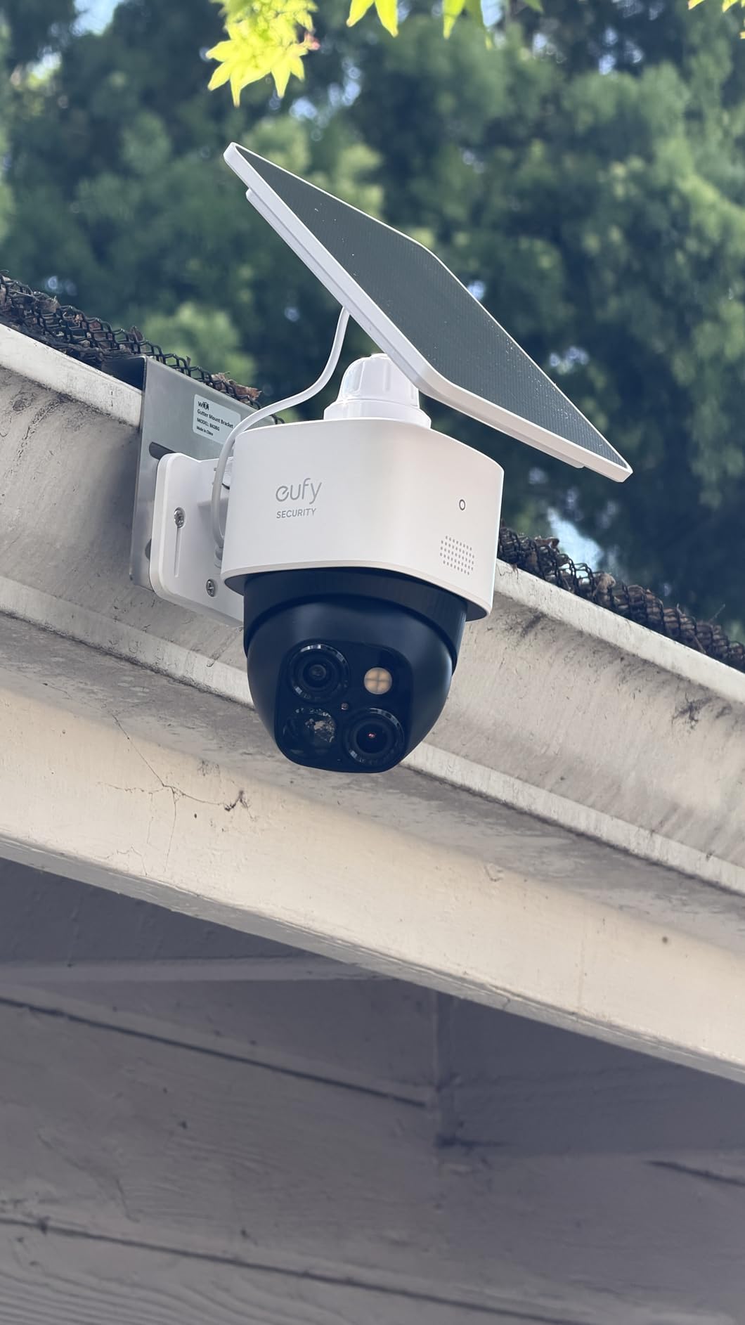 eufy Security SoloCam S340, 3K Dual-Lens Solar Security Camera customer photo 2
