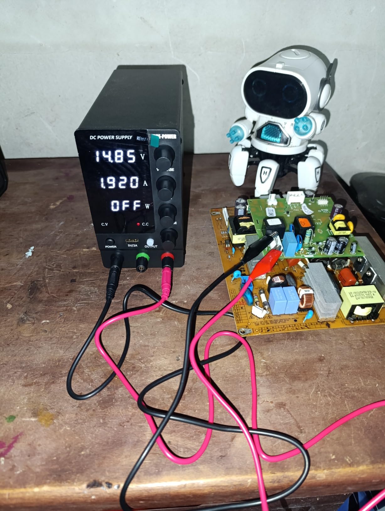 NICE-POWER DC Power Supply Variable 30V 10A, Adjustable Switching Regulated DC Bench Power Supply with Output Switch High Precision 4-Digit LED Display, Benchtop Lab Power Supplies with 5V/2A USB Port customer photo 1