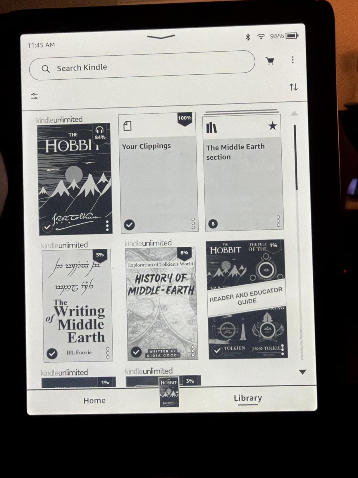 Amazon Kindle Paperwhite Signature Edition 32GB (newest model) - 20% faster with auto-adjusting front light, wireless charging, and weeks of battery life - Metallic Raspberry customer photo 1