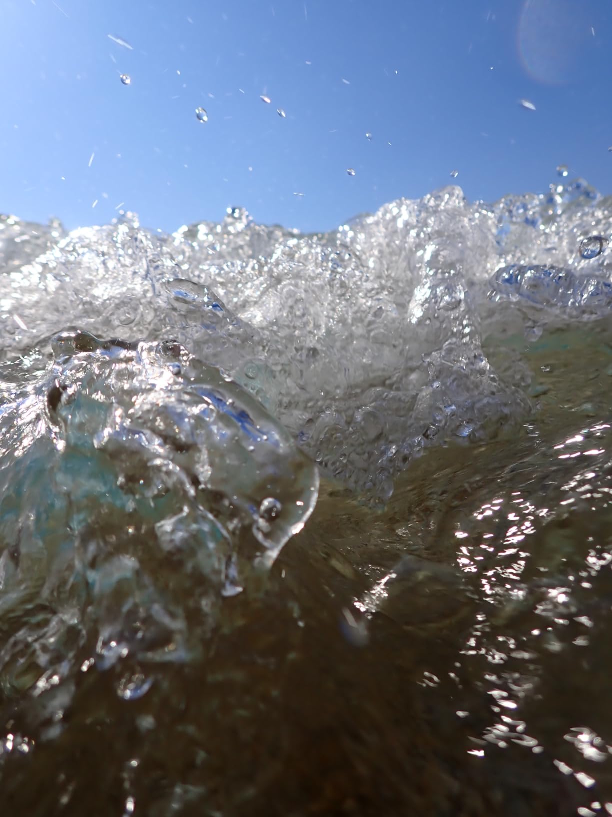 OM System OLYMPUS Tough TG-7 Red Underwater Camera, Waterproof, Freeze Proof, High Resolution Bright, 4K Video 44x Macro Shooting (Successor Olympus TG-6) customer photo 2