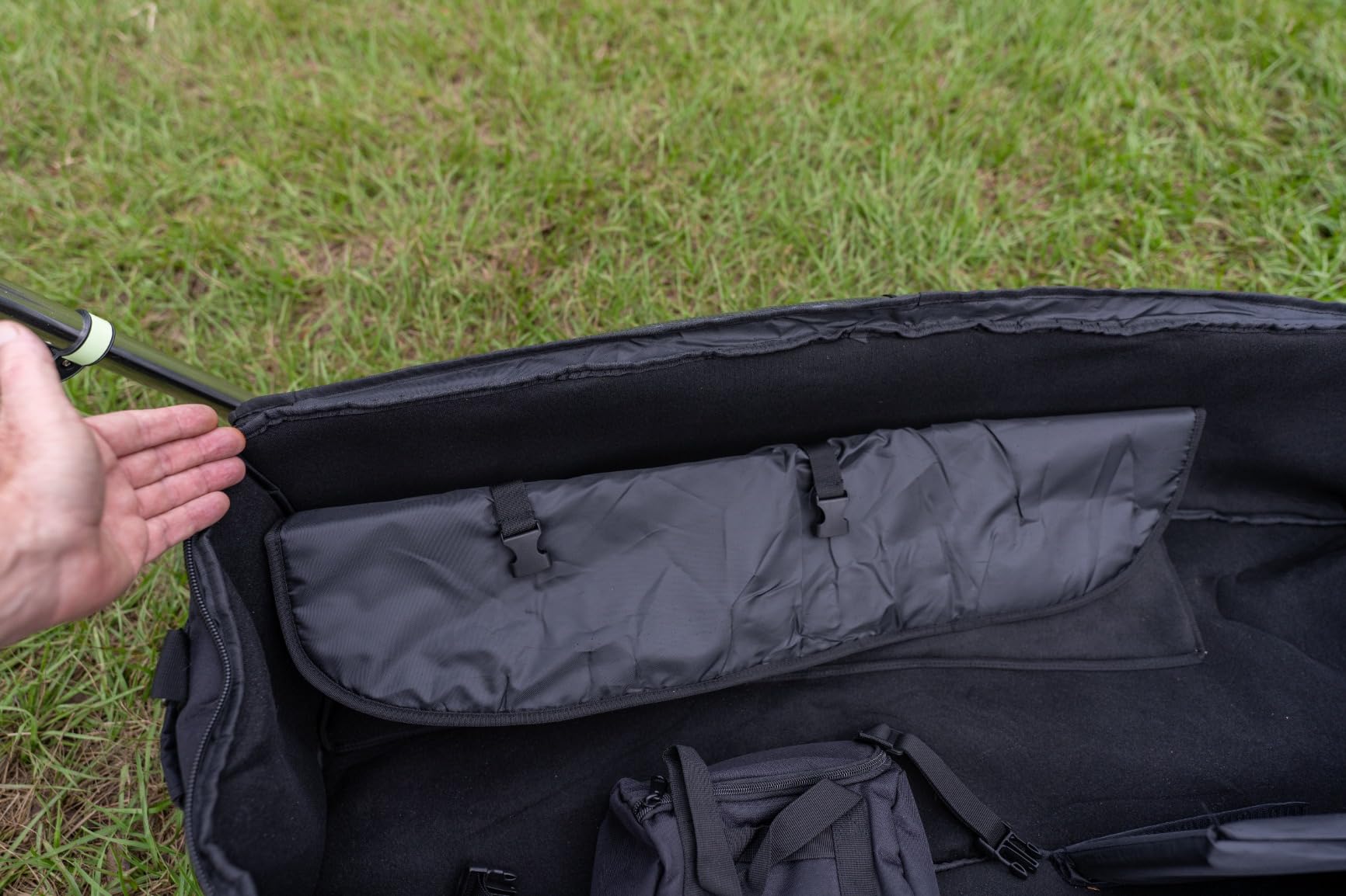 HODRANT Large Telescope Carrying Case Compatible with Celestron Telescope | Soft Pad Telescope Travel Bag, 40 inch Telescope Storage Bag with Fixed Buckles for Optical Tube & Tripod, Attached Small Bag customer photo 2