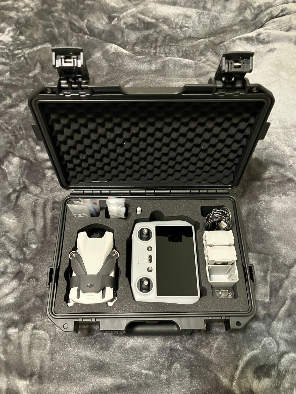 Lykus Titan MM410 Waterproof Hard Case for DJI Mini 4 Pro/Mini 3/Pro and RC2/RC/RC-N2/N1, Support 7 batteries and RC lanyard [CASE ONLY] customer photo 1