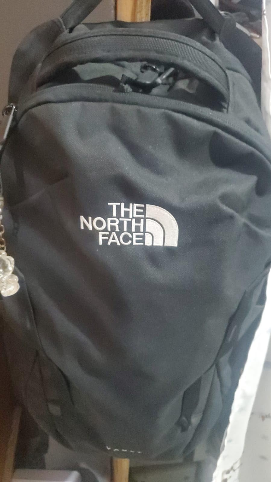 The North Face Vault Everyday Laptop Backpack, TNF Black-NPF, One Size | Commuter Travel Bag, Water-Repellent Finish, Spacious Compartment customer photo 2
