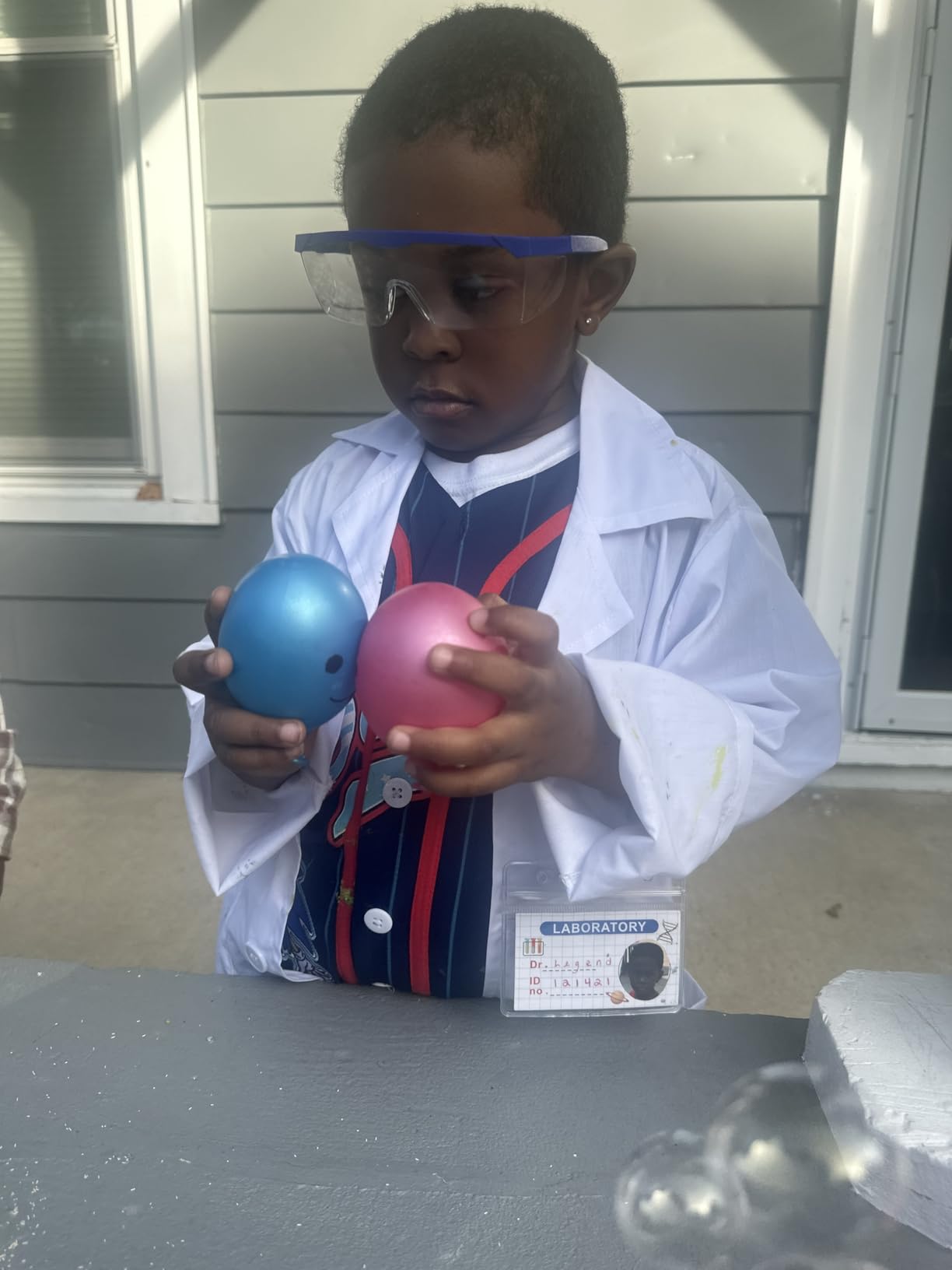Doctor Scientist Lab Coat for Kids Children Doctor Costume Dress Up Coat for Boys Girls Halloween Costume Role Play customer photo 1