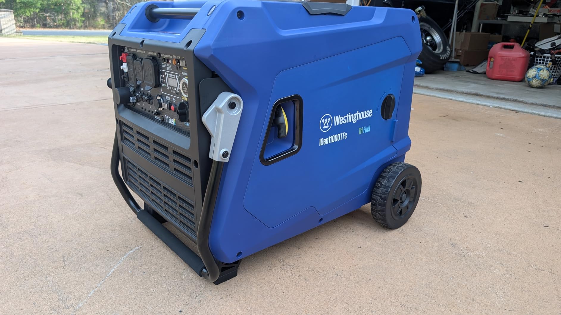 Westinghouse 12000 Peak Watt Dual Fuel Portable Inverter Generator, Remote Electric Start, Transfer Switch Ready, Gas and Propane Powered, Low THD - Safe for Electronics, Parallel Capable, CO Sensor customer photo 2