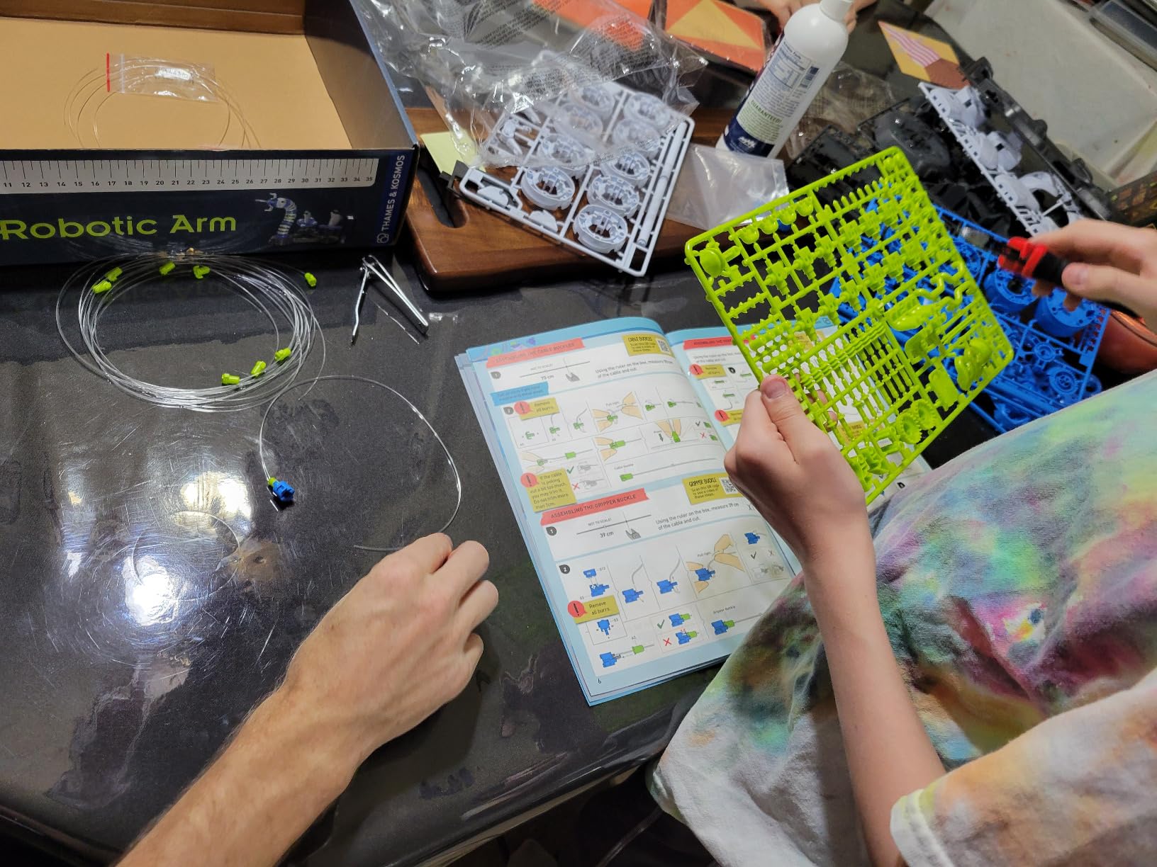Thames & Kosmos Bionic Robotic Arm STEM Experiment Kit, Toy of The Year Finalist | Build a Mechanical Arm, No Batteries/Motors Required | Innovative Cable-Control System | Ages 10+ customer photo 2