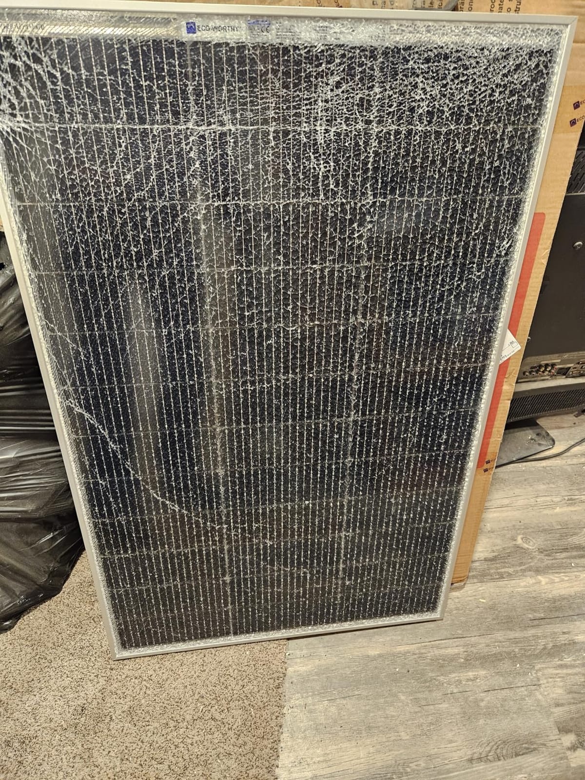 ECO-WORTHY 400W Solar Panels N-Type 4pcs 100 Watt 18V Monocrystalline | IP68 Waterproof, 16BB, Perfect for Off Grid PV Power for Home, Camping, Boat, Shed Farm, RV,12V/24V battery customer photo 2