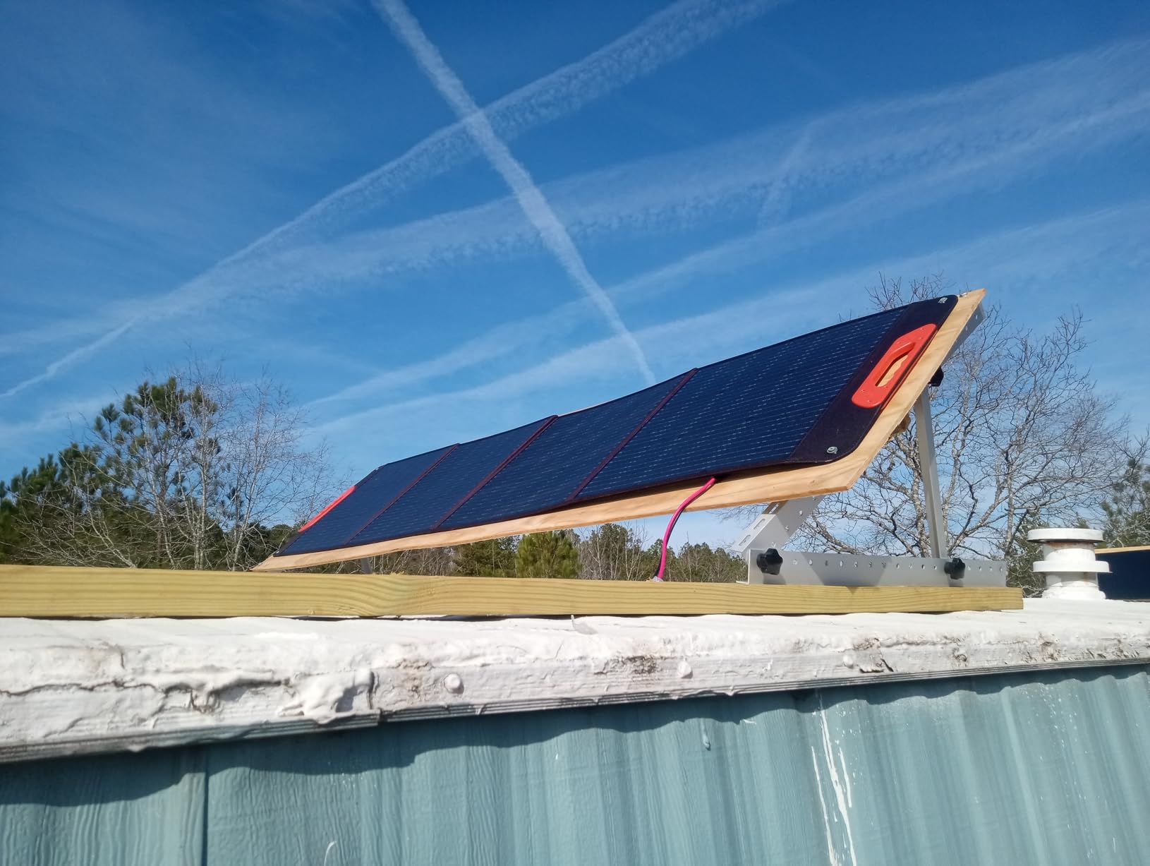 200W Portable Solar Panel for Power Station,23.5% Efficiency | Mono Foldable Solar Panel with 4 Kickstands for Jackery 1000 V2/Bluetti/EcoFlow/Anker,IP67 Waterproof for Camping RV Offgrid customer photo 1
