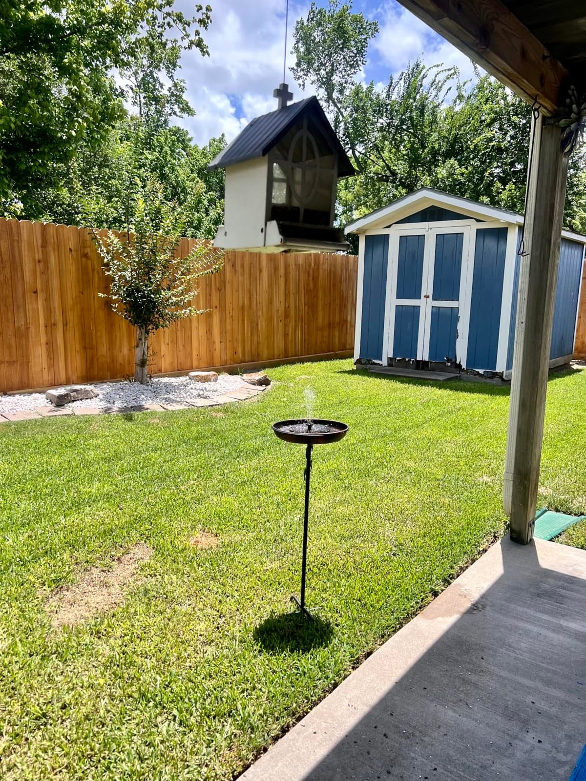 Daoeny 35In Metal Bird Bath for Outside, Vintage Freestanding Birdbaths & Birdfeeder, Bird Baths Feeder Bowl for Outdoors Garden Patio Yard Lawn Decor, Upgraded 5-Pronged Base (Antique Bronze) customer photo 1