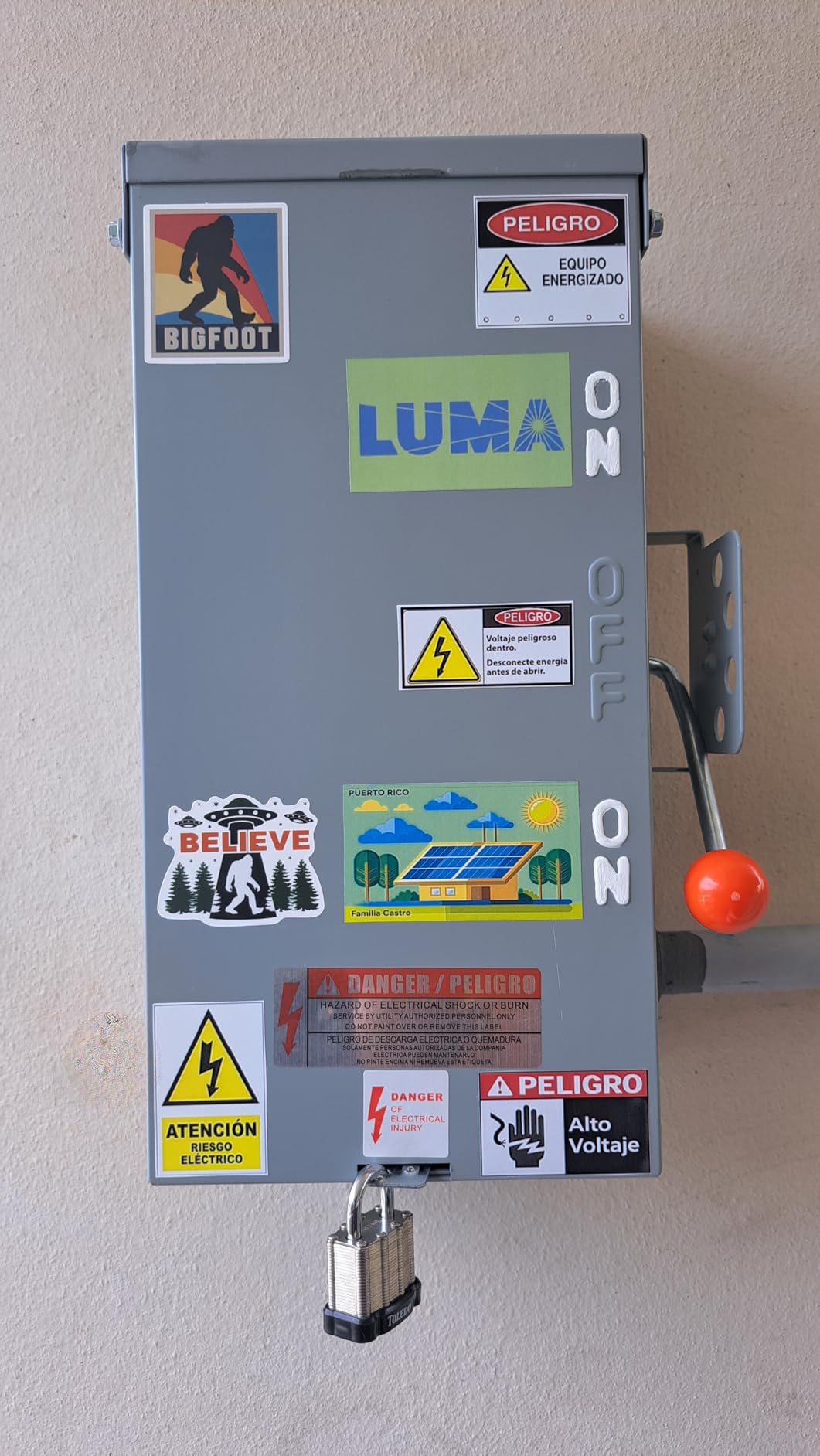 100A Generator Transfer Switch, 24000W Heavy Duty Double Throw Safety Switch, 120/240V Manual Transfer Switch, Stronger Stability, Enlarged NEMA 3R Enclosure for Outdoor, 10-Year Warranty customer photo 1