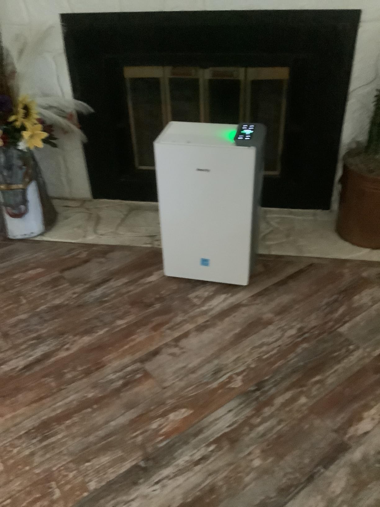 AEOCKY 5500 Sq.Ft Energy Star Most Efficient 2025 Dehumidifier Max 80Pint/D | Dehumidifier with Drain Hose for Basement, Home, Bedroom, Bathroom, Intelligent Humidistat customer photo 1