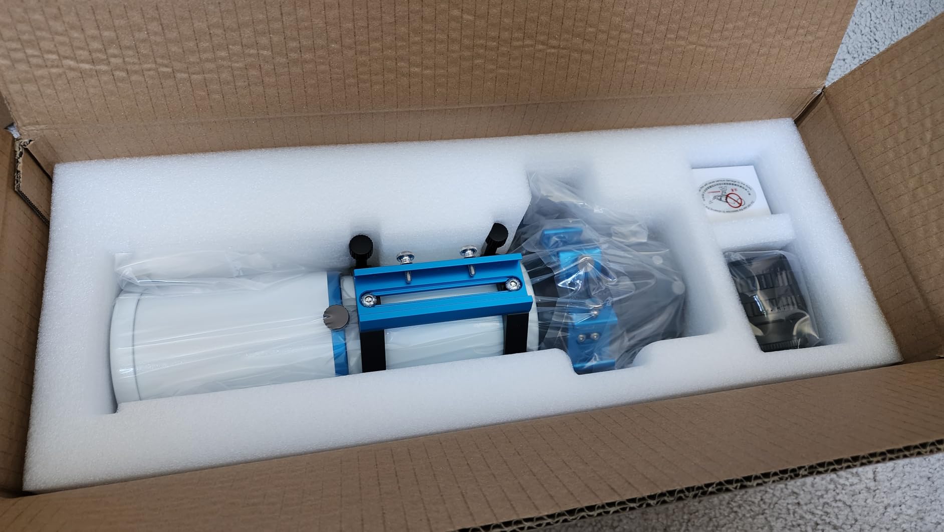Askar 71F Flat-Field Telescope, 71mm Aperture F6.9 ED Glass Refractor OTA, Quadruplet air-Spaced APO, 230mm Vixen Dovetail Plate for Deep Sky Astrophotography and Visual Astronomy customer photo 2