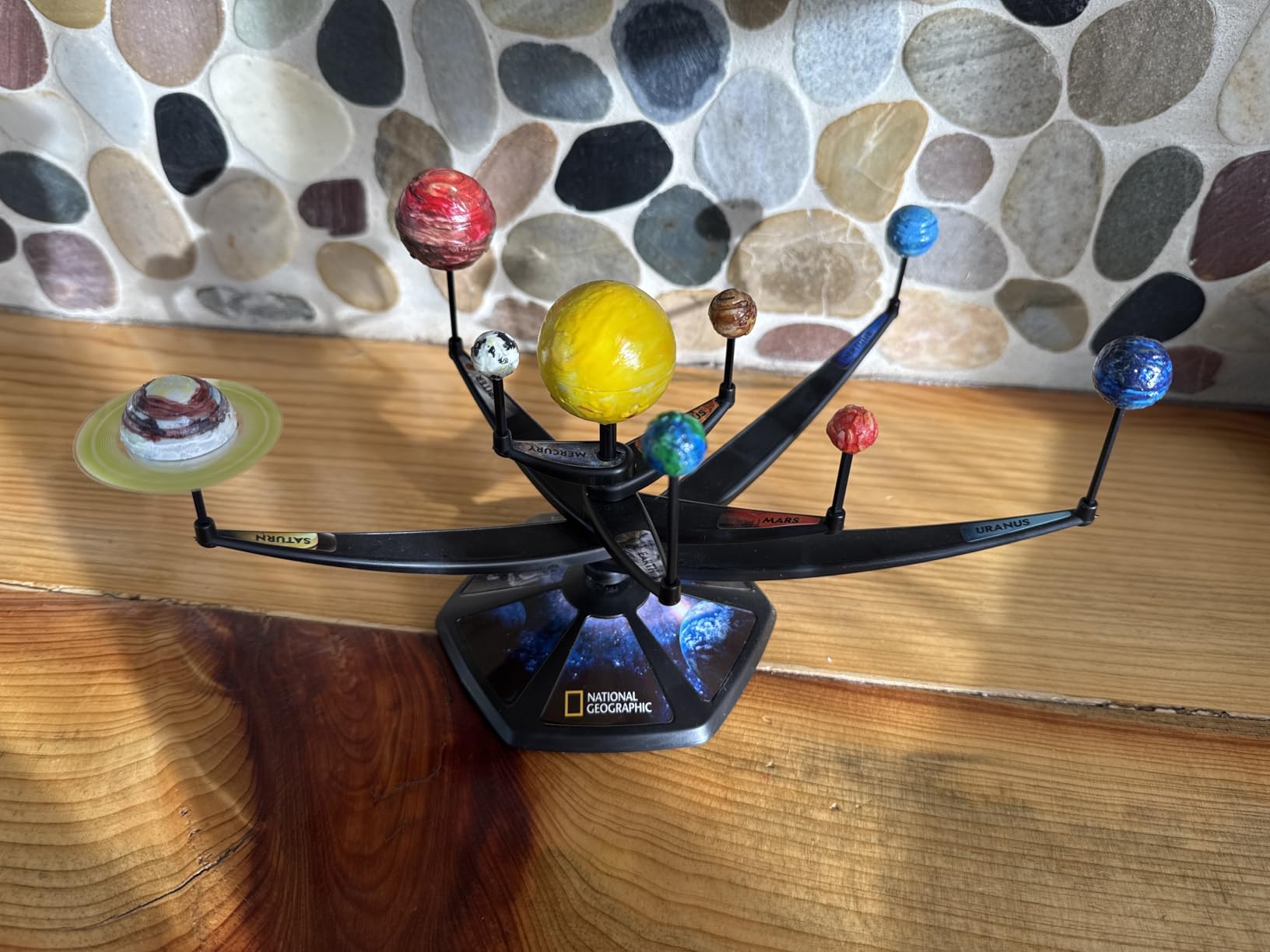 National Geographic Glow in the Dark Solar System Model for Kids Ages 8-12 | Build and Paint 3D Planets with Movable Arms customer photo 1