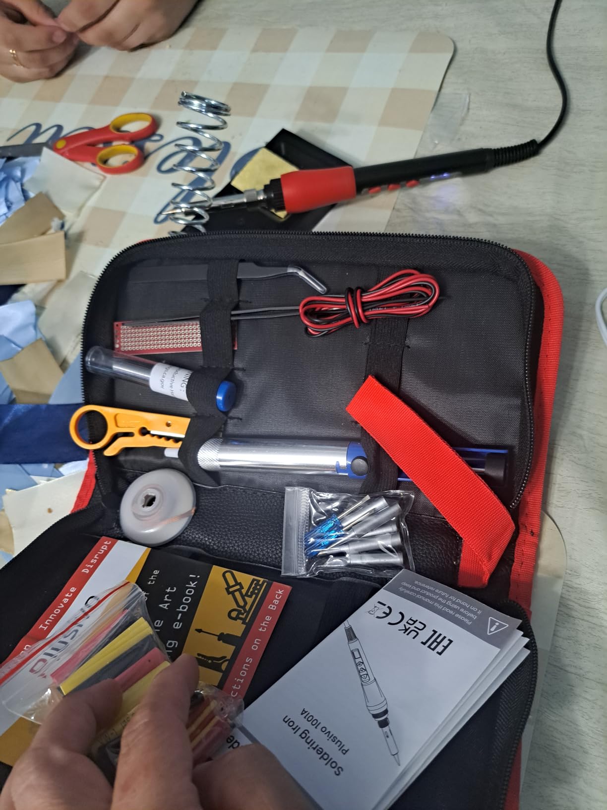 Soldering Iron Kit, 60W LED Display Digital Solder Pen, 5 Replaceable Tips, 21-in-1 Fast Heating with Solder Wire, Stand, Desoldering Pump, for Electronics Repair Hobby DIY 120V US Plug from Plusivo customer photo 2