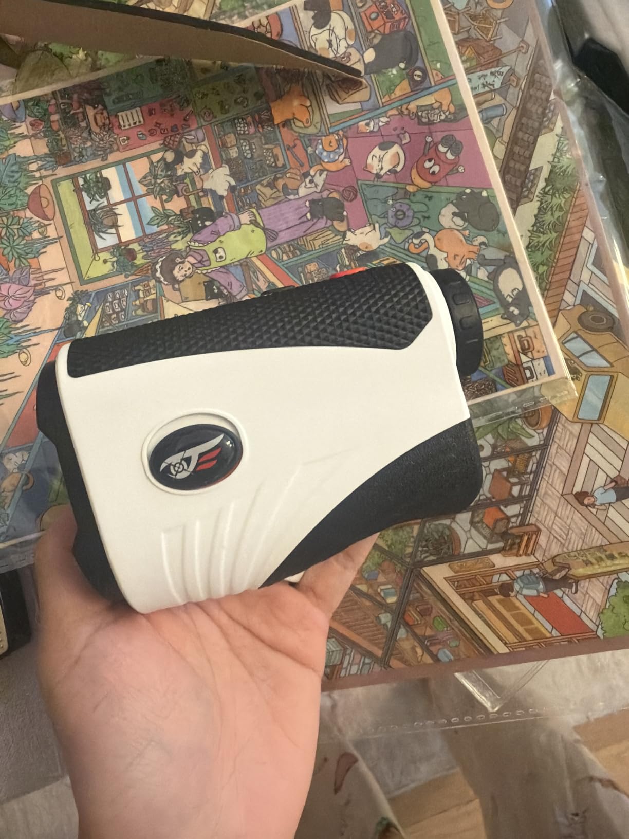 Golf Rangefinder with Slope - 1200 Yards Laser Range Finder with Flag Pole Locking Vibration, 7X Magnification rangefinder with Magnet Stripe customer photo 1