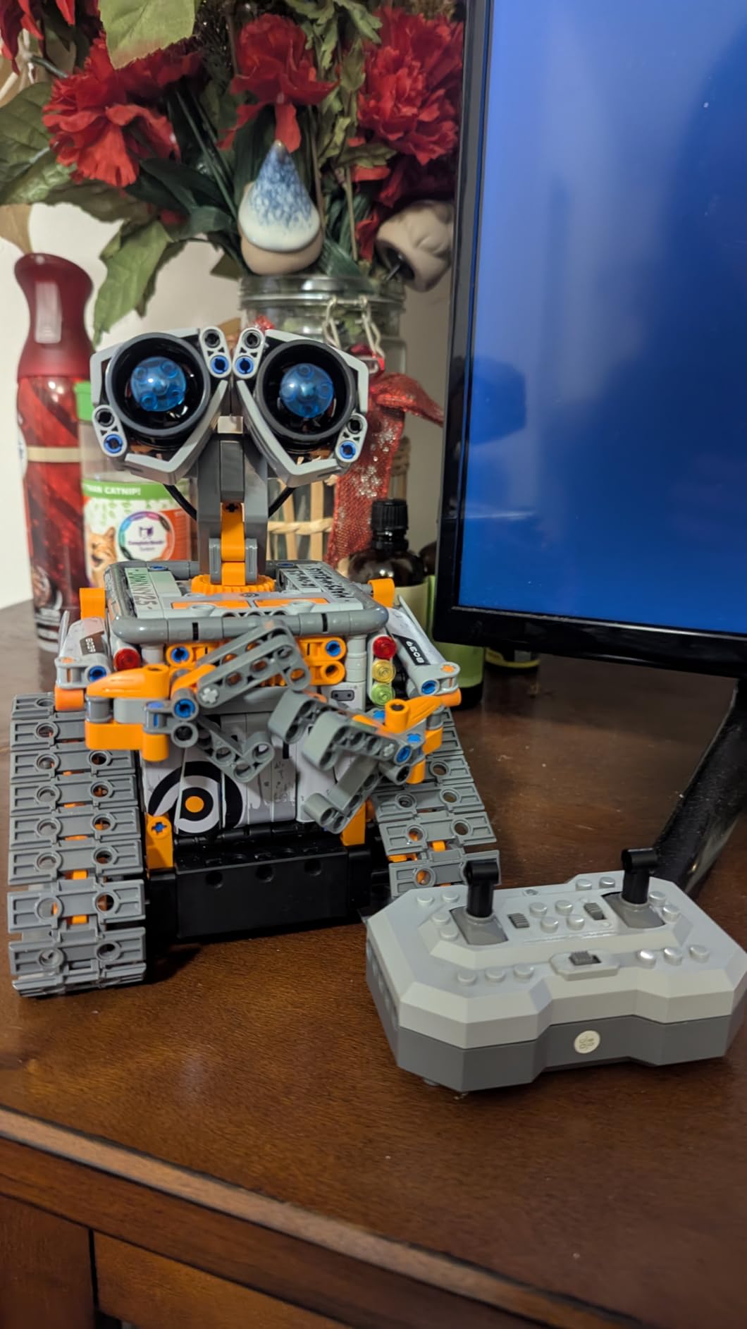Sillbird Robot Building Kit with Remote Control STEM Gifts for Boys 8-13 | Coding Bot, Educational Birthday Presents, App-Controlled, Buildable 5in1 Models, Rechargeable Orange Robotic Set, 488 Pieces customer photo 1