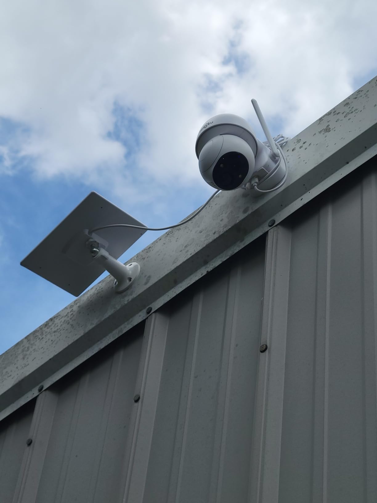 Hiseeu Solar Camera Wireless Outdoor, Home Security Camera System, 500GB HDD, 2.4G & 5G WiFi, 4MP, 4 Cam-Kit customer photo 1