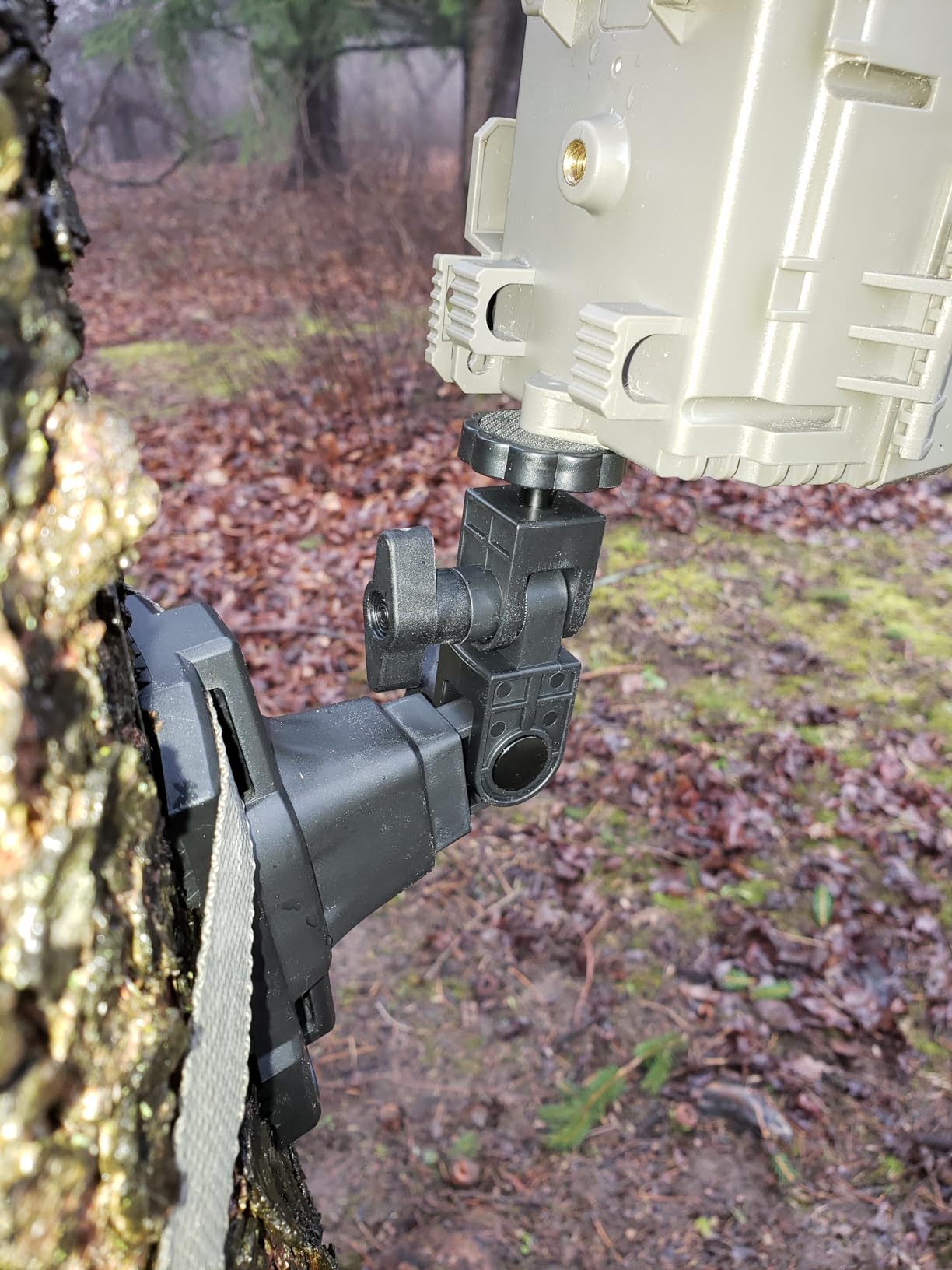 Camojojo Trail Cameras Mounting Bracket with 1/4