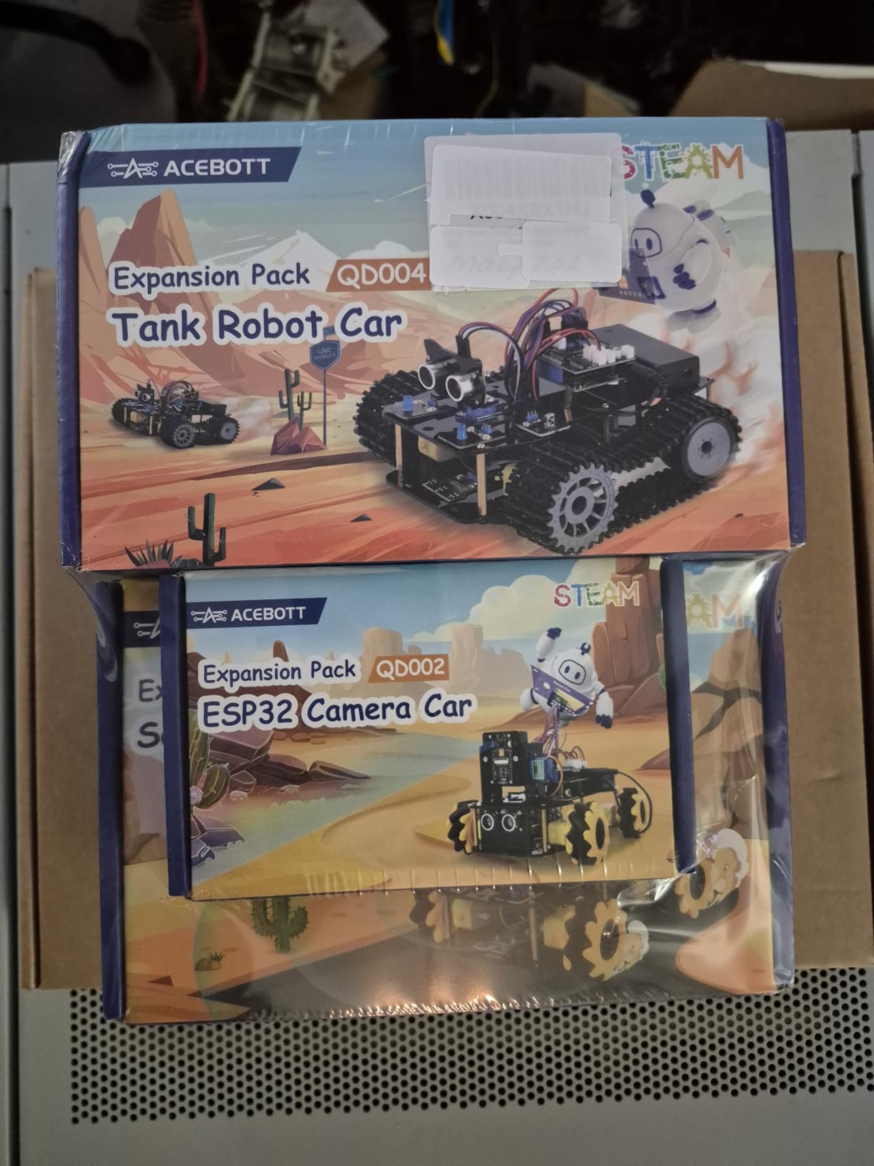 4-in-1 ESP32 Smart Camera Solar Robot Car, 4WD Remote Control Car Robotics Kit for 8-12 12-16+ Kids Teens, Electronics Programming STEM Toy Science Coding Kit Compatible with Arduino/Scratch/Python customer photo 2