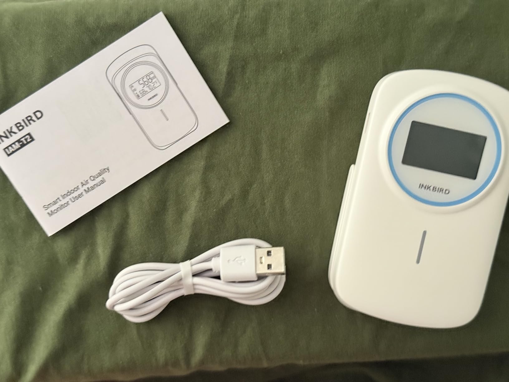 INKBIRD Smart Air Quality Monitor Ndir CO2 Monitor Bluetooth with App | 3 in 1 Battery Powered Indoor CO2 Detector for Carbon Dioxide & Temperature & Humidity for Home, Office, Grow Tent (IAM-T2) customer photo 1