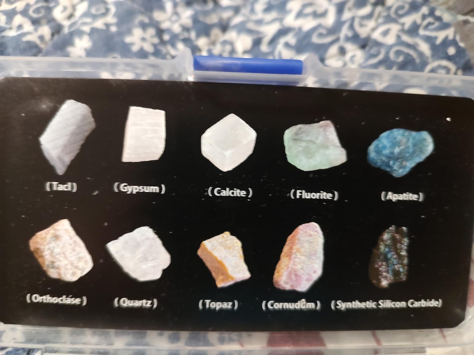 Mohs Hardness Test Kit with 10 Rocks & Porcelain Streak Plate - Complete Geology Mineral Testing Kit for Rock Identification customer photo 1