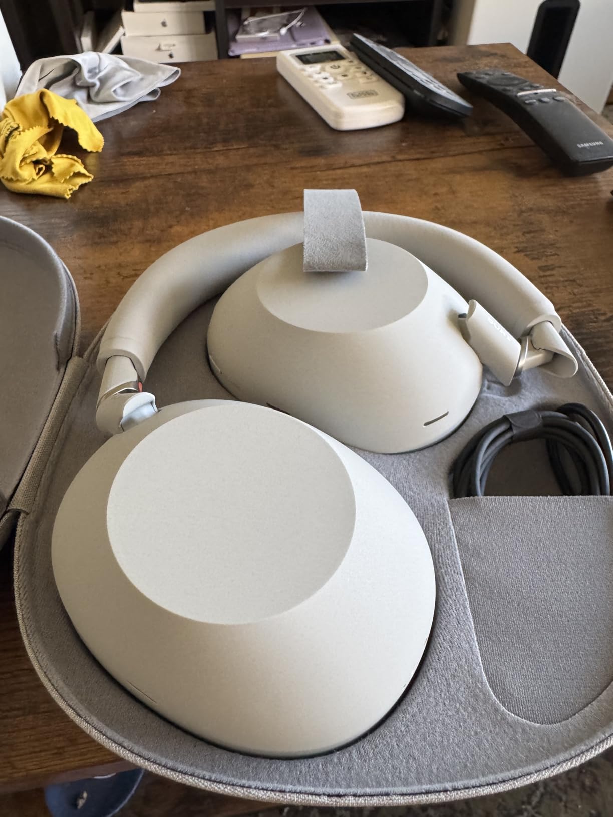 Sony WH-1000XM6 The Best Noise Cancelling Wireless Headphones Midnight Blue customer photo 2