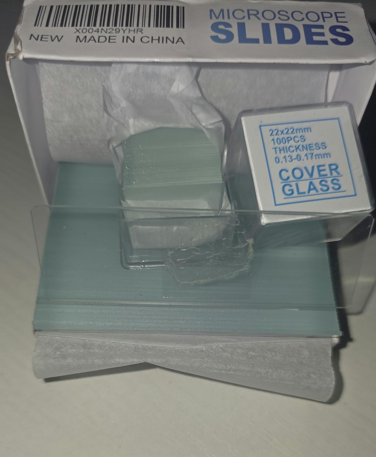 Microscope Slides and Covers Kit - 50 Blank Pre-Cleaned Glass Slides for Microscope, 100 Cover Slips, for Teachers, Students, Families, and Science Enthusiasts customer photo 1