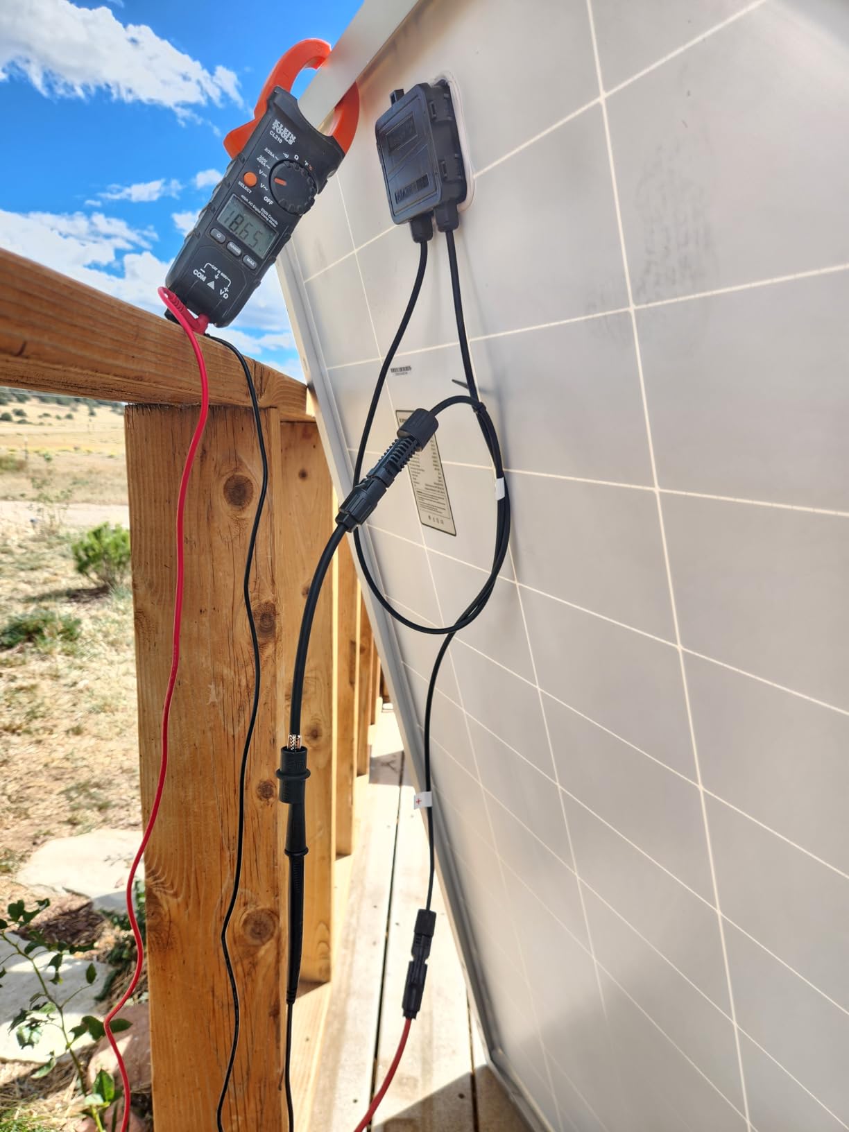 Renogy Solar Panels 400 Watt N-Type, 16BB 25% High-Efficiency | 2PCS 200W Solar Panels for RV Class B Van Marine Cabin Roof Home Farm and Other Off-Grid Systems, IP67 customer photo 2