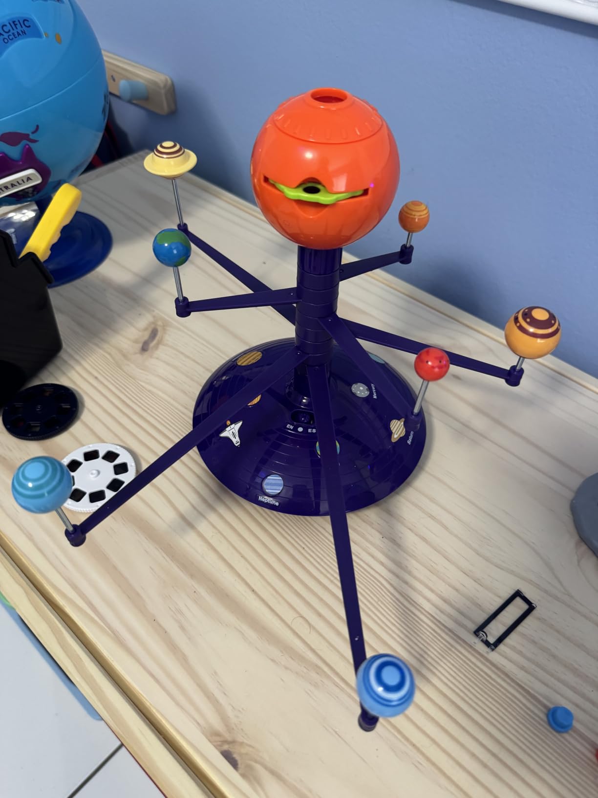 Science Can Solar System for Kids, Interactive Talking Solar System Model | HD Space Projector w/ 8 Planets, Knowledge & Quiz Mode, STEM Space Toys for Ages 6-10 customer photo 1
